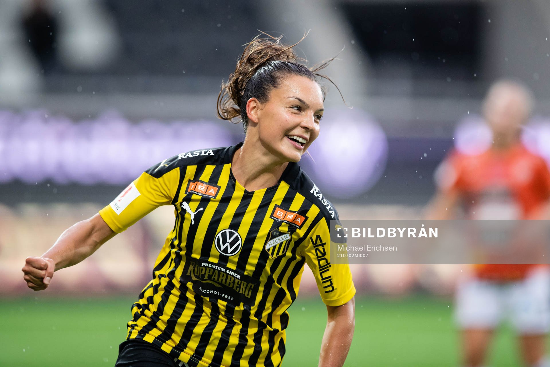 Häckens Johanna Rytting Kaneryd jublar efter 1-0 under fotbollsmatchen i Damallsvenskan mellan Häcken och Kristianstad den 2 juli 2021 i Göteborg.