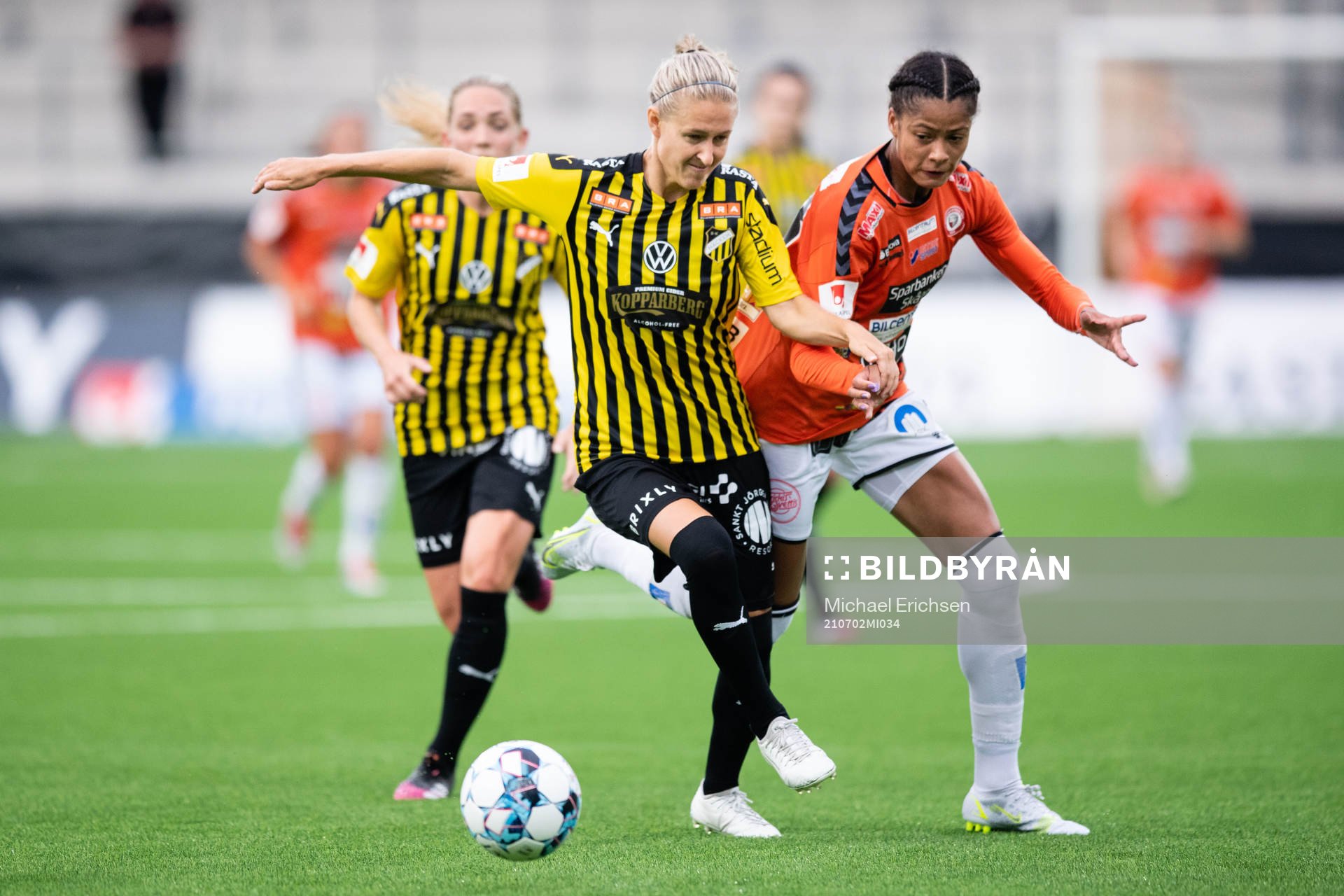Häckens Emma Kullberg och Kristianstads Sveindís Jane