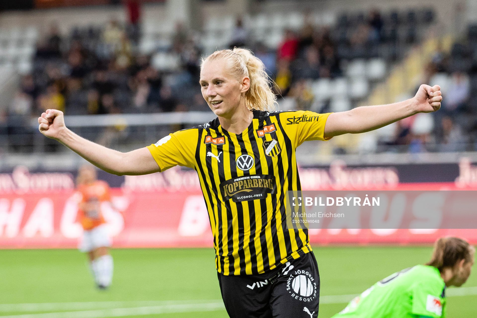 Häckens Stina Blackstenius jublar
