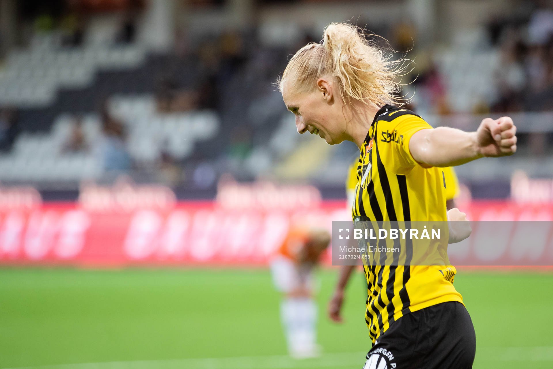 Häckens Stina Blackstenius jublar