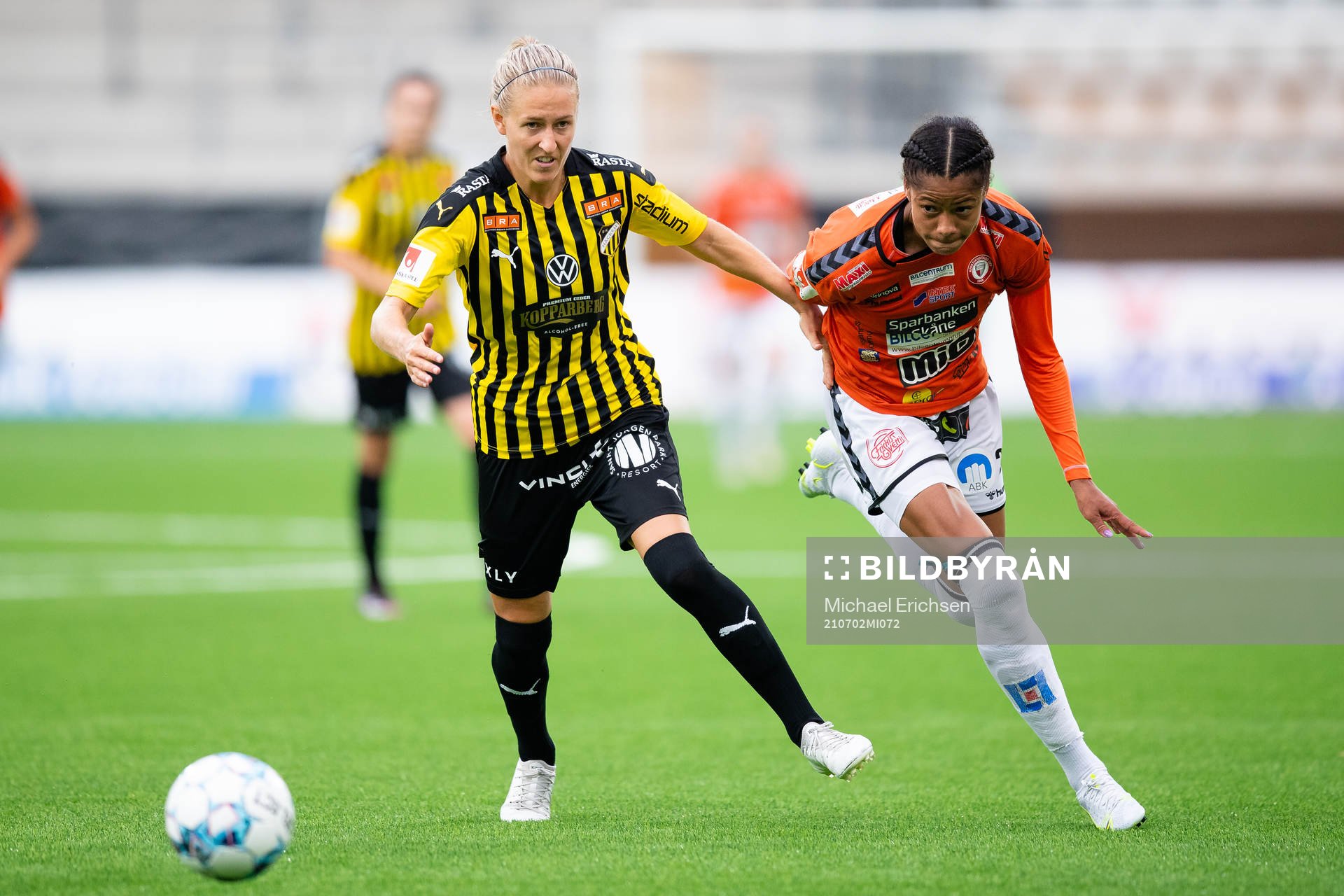 Häckens Emma Kullberg och Kristianstads Sveindís Jane