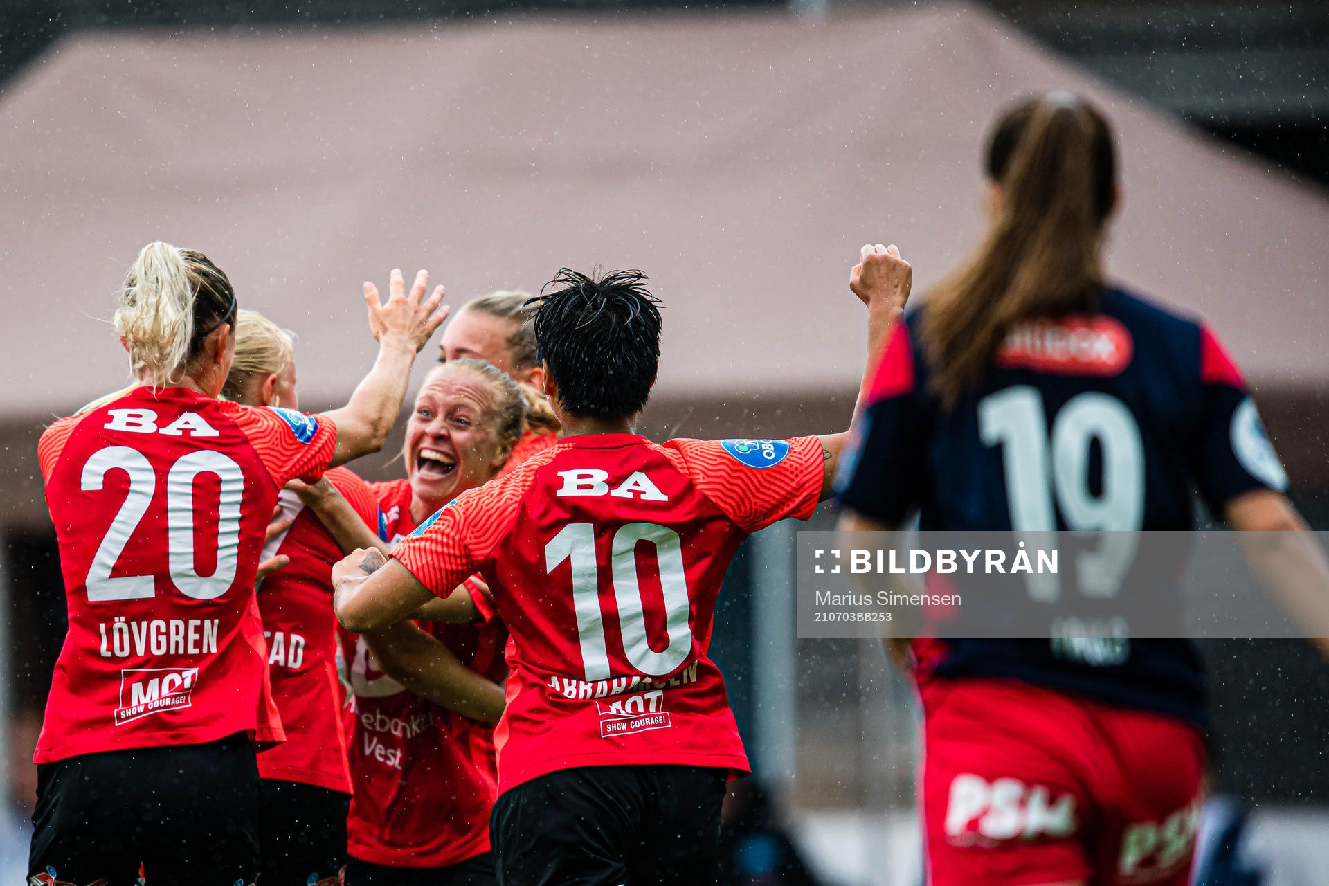 Mia Jalkerud of Arna-Bjørnar celebrates