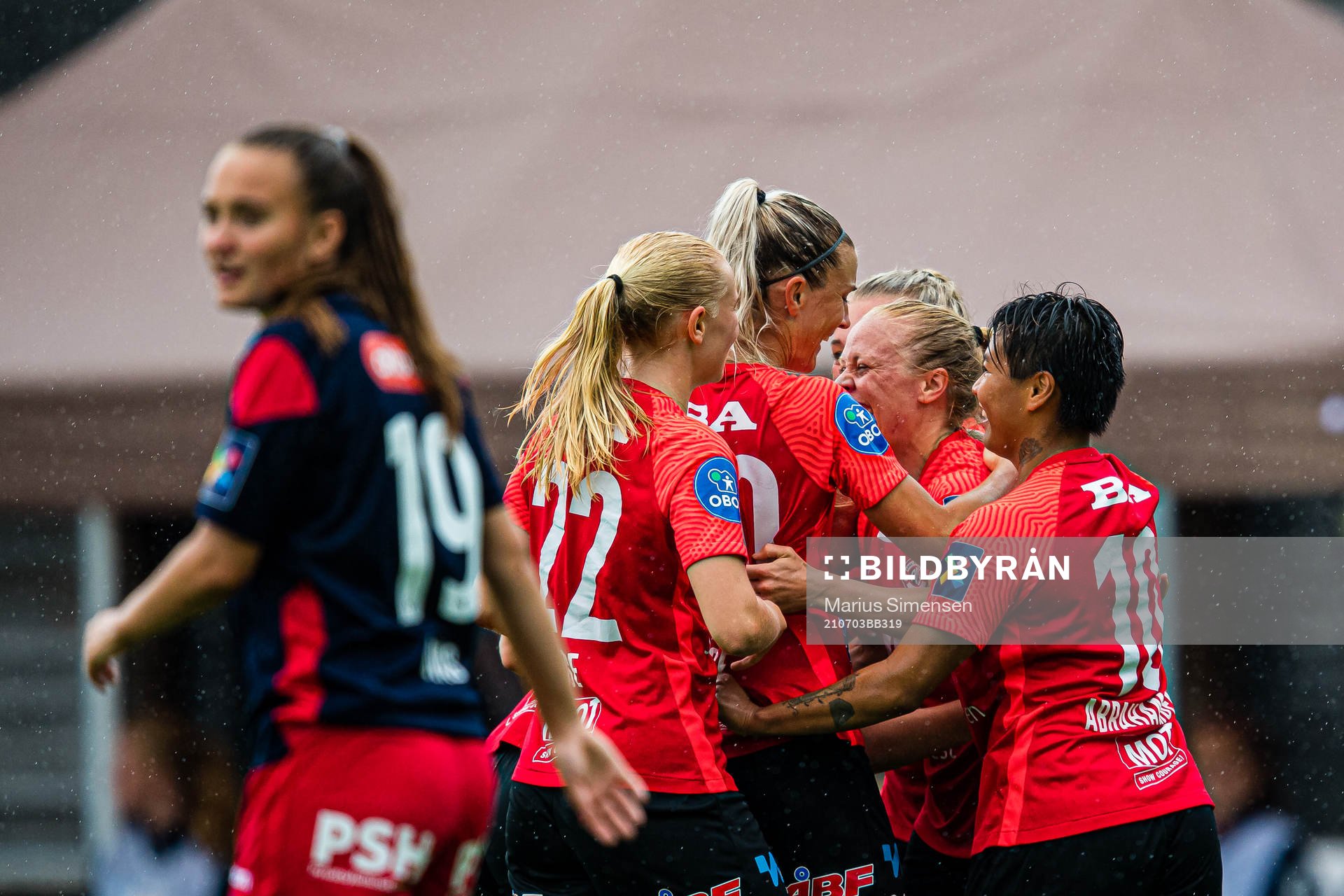 Mia Jalkerud of Arna-Bjørnar celebrates