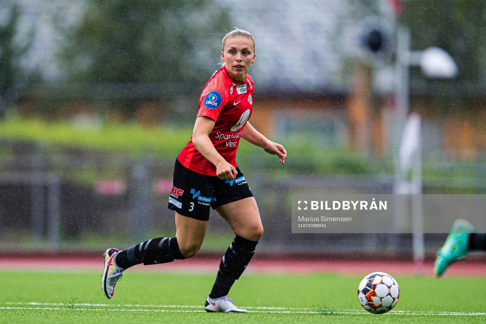 Marte Bjelde Hjelmhaug of Arna-Bjørnar