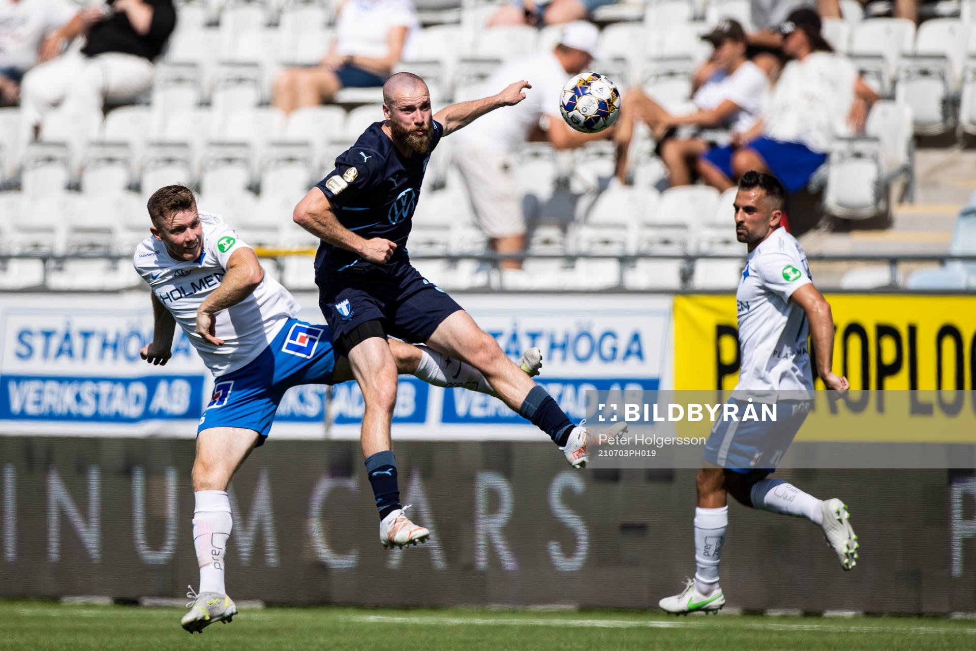 IFK Norrköpings Viktor Agardius och Malmö FFs Jo Inge
