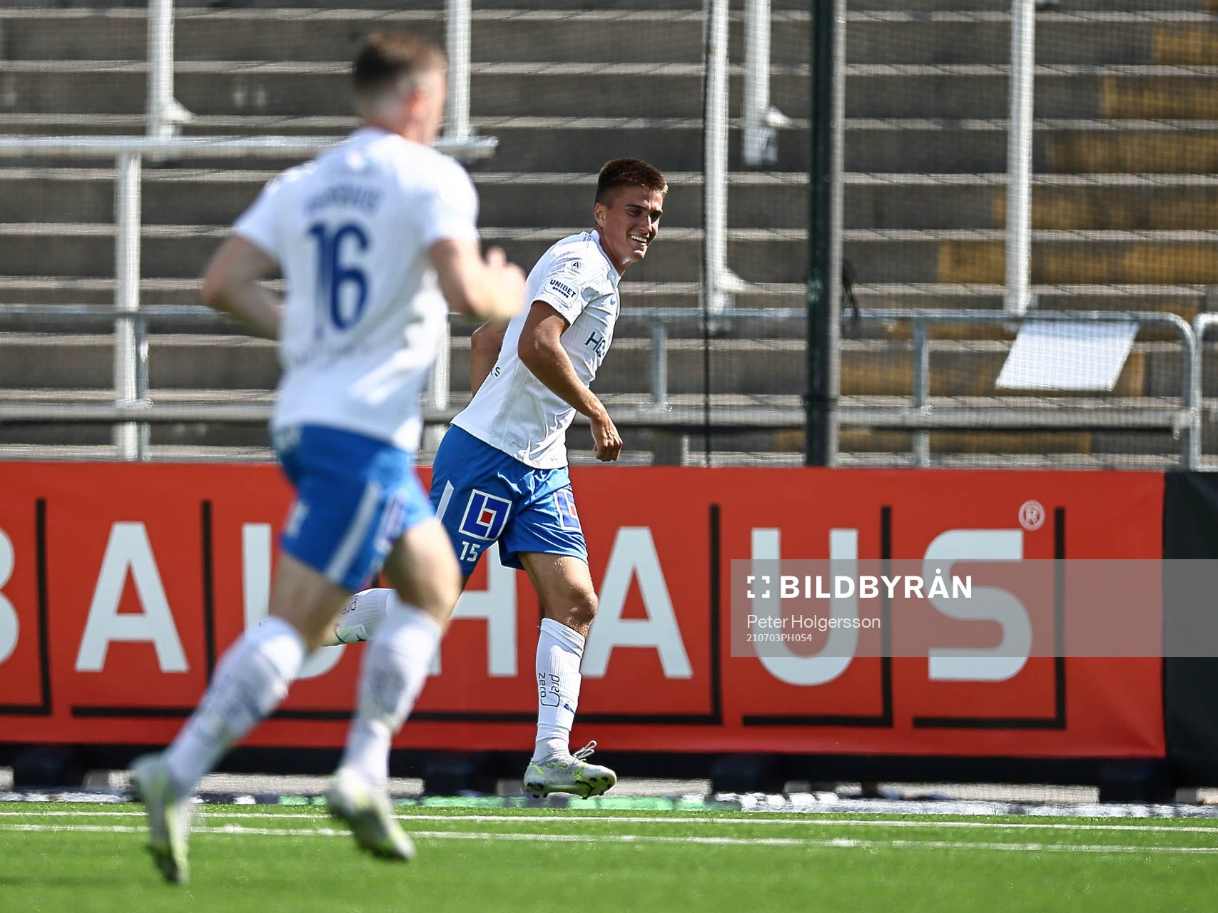 IFK Norrköpings Carl Björk jublar