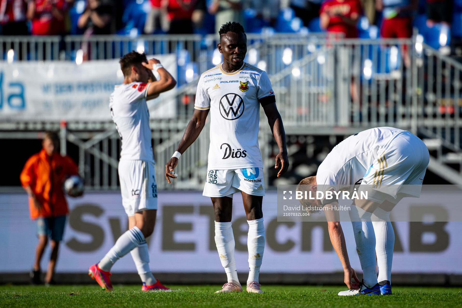 Östersunds Samuel Mensiro deppar