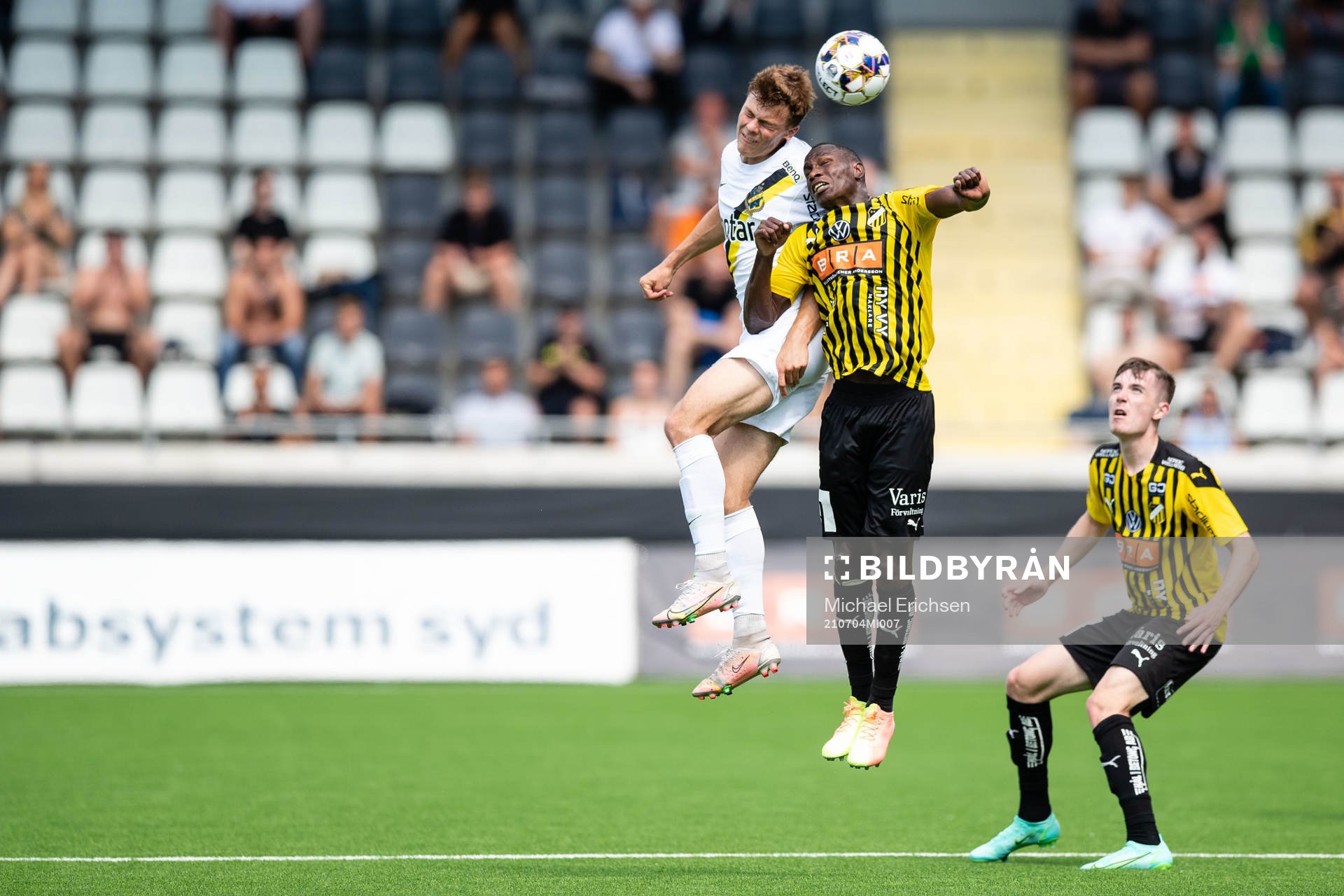 s Erik Ring och Häckens Godswill Ekpolo