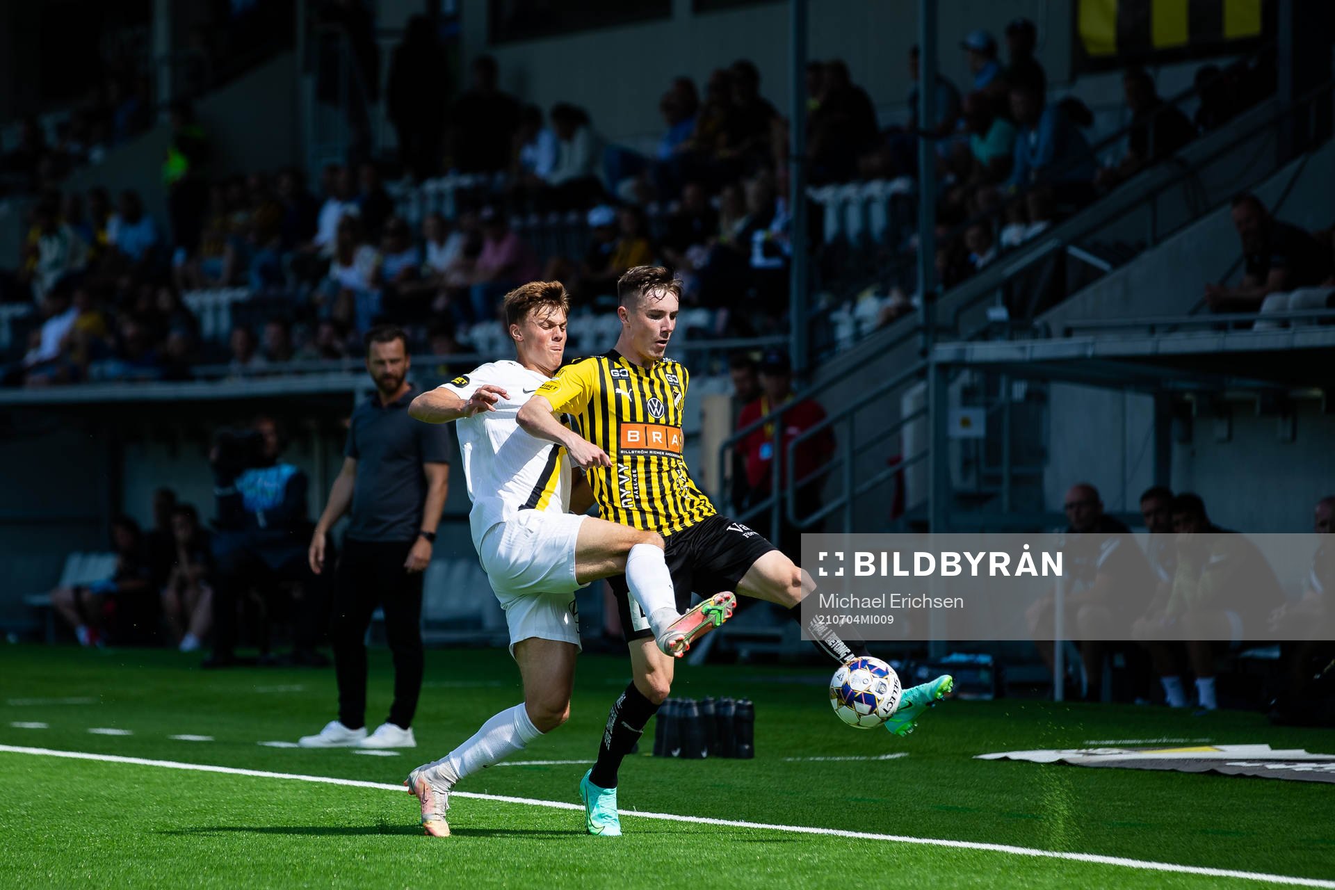 s Erik Ring och Häckens Patrik Wålemark