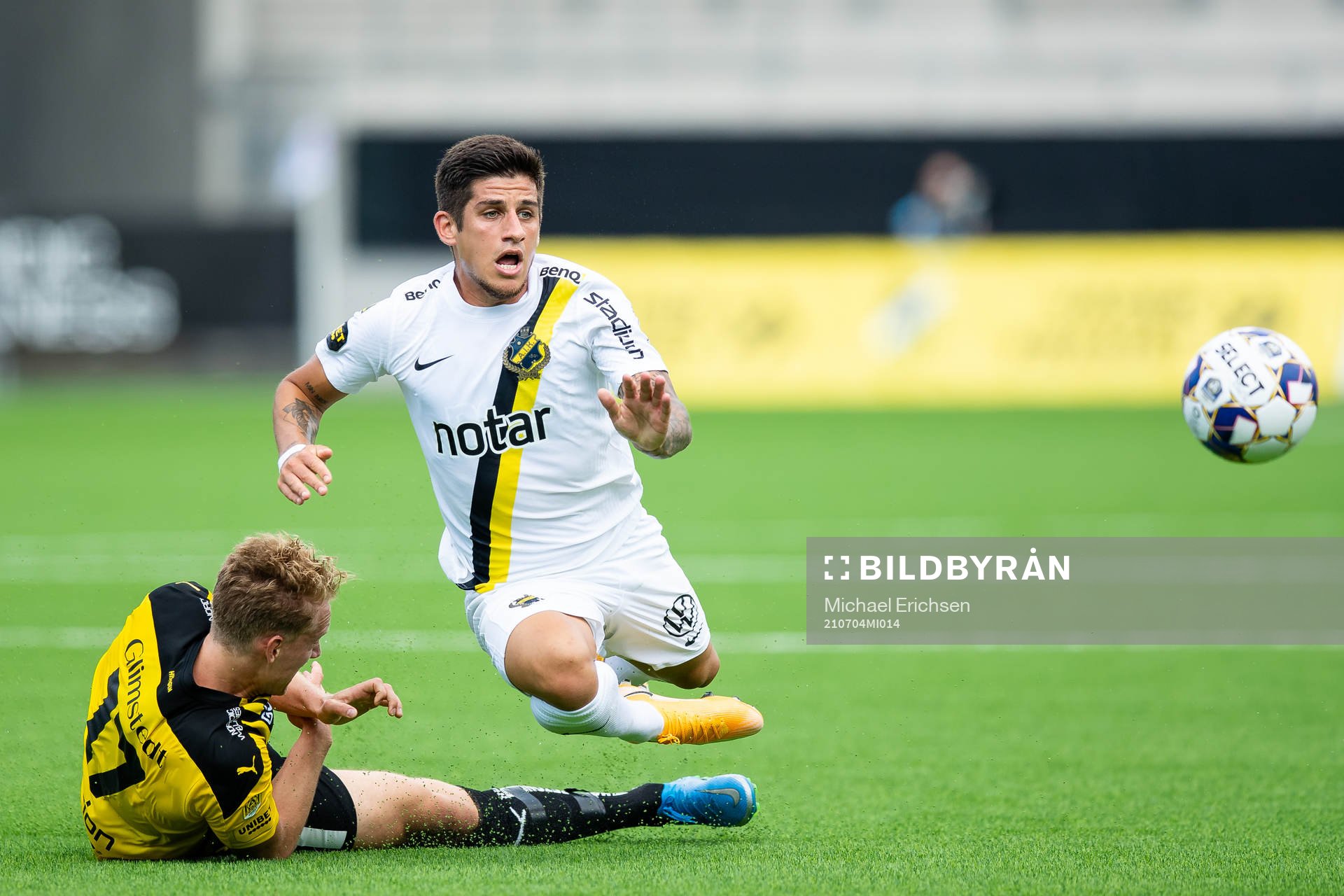 s Nicolas Stefanelli