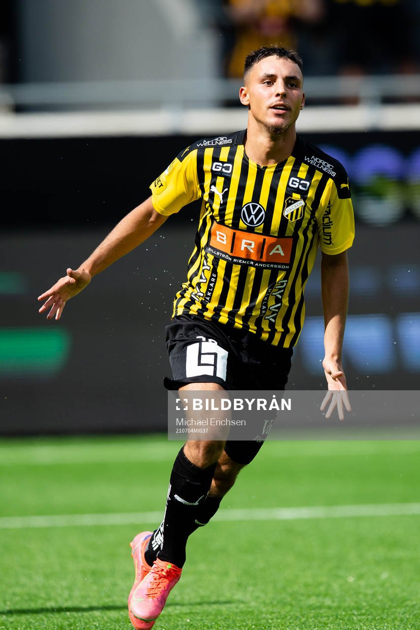 Häckens Ali Youssef jublar