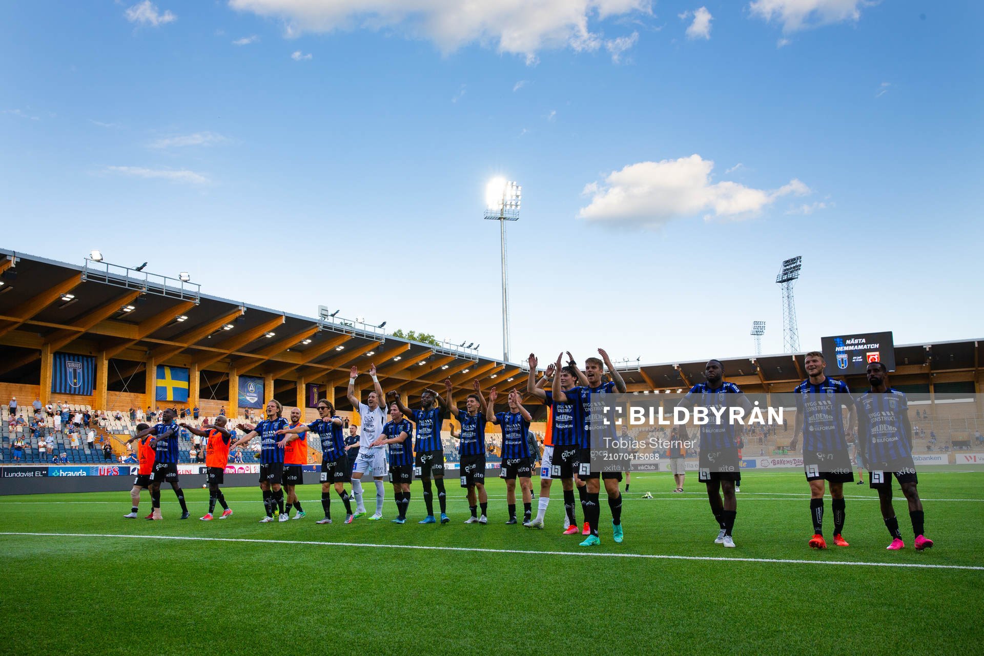 Sirius spelare jublar