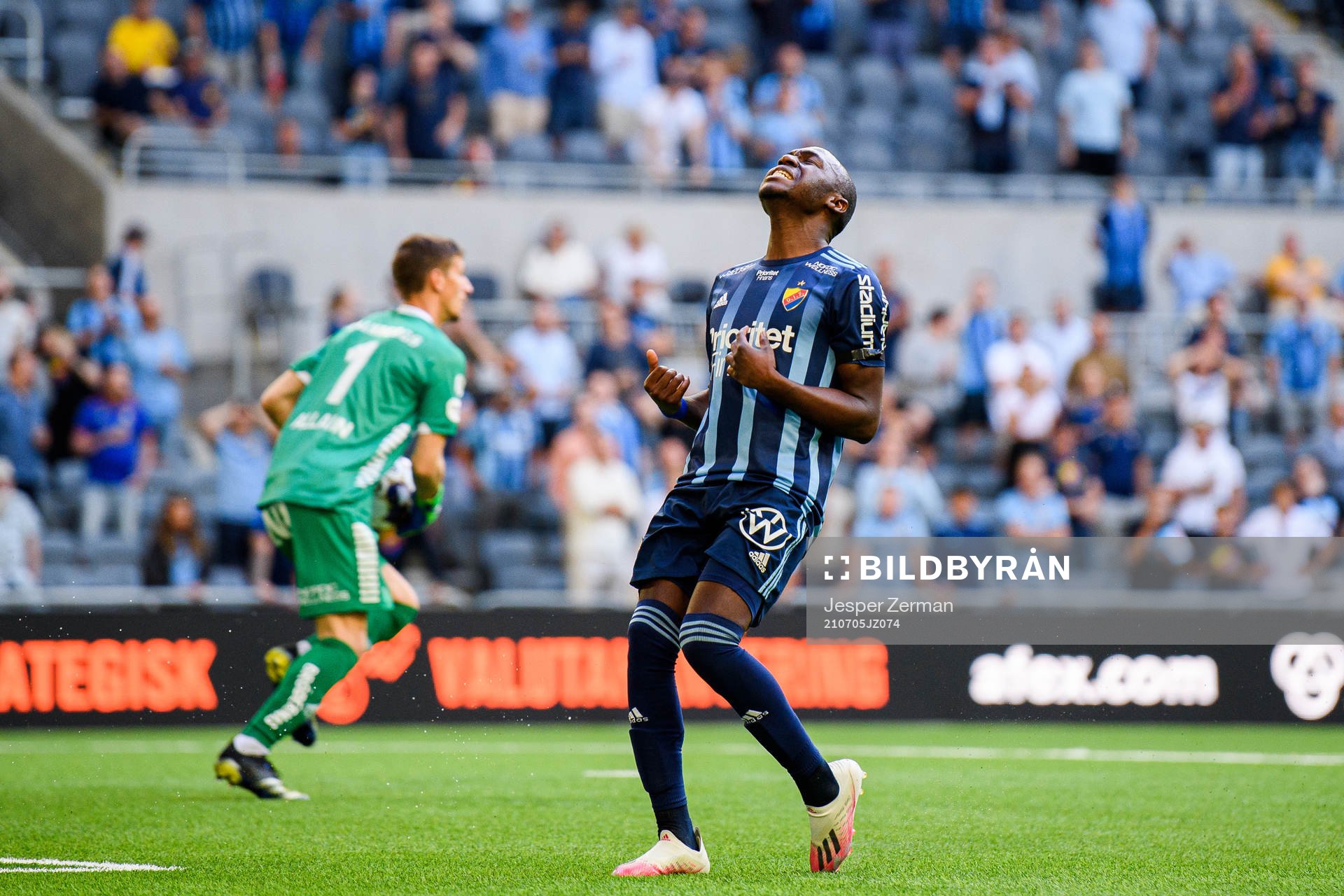 Djurgårdens Edward Chilufya deppar