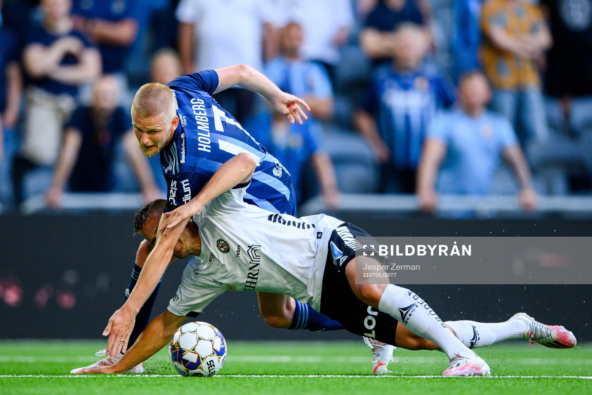 Djurgårdens Kalle Holmberg och Örebros Benjamin