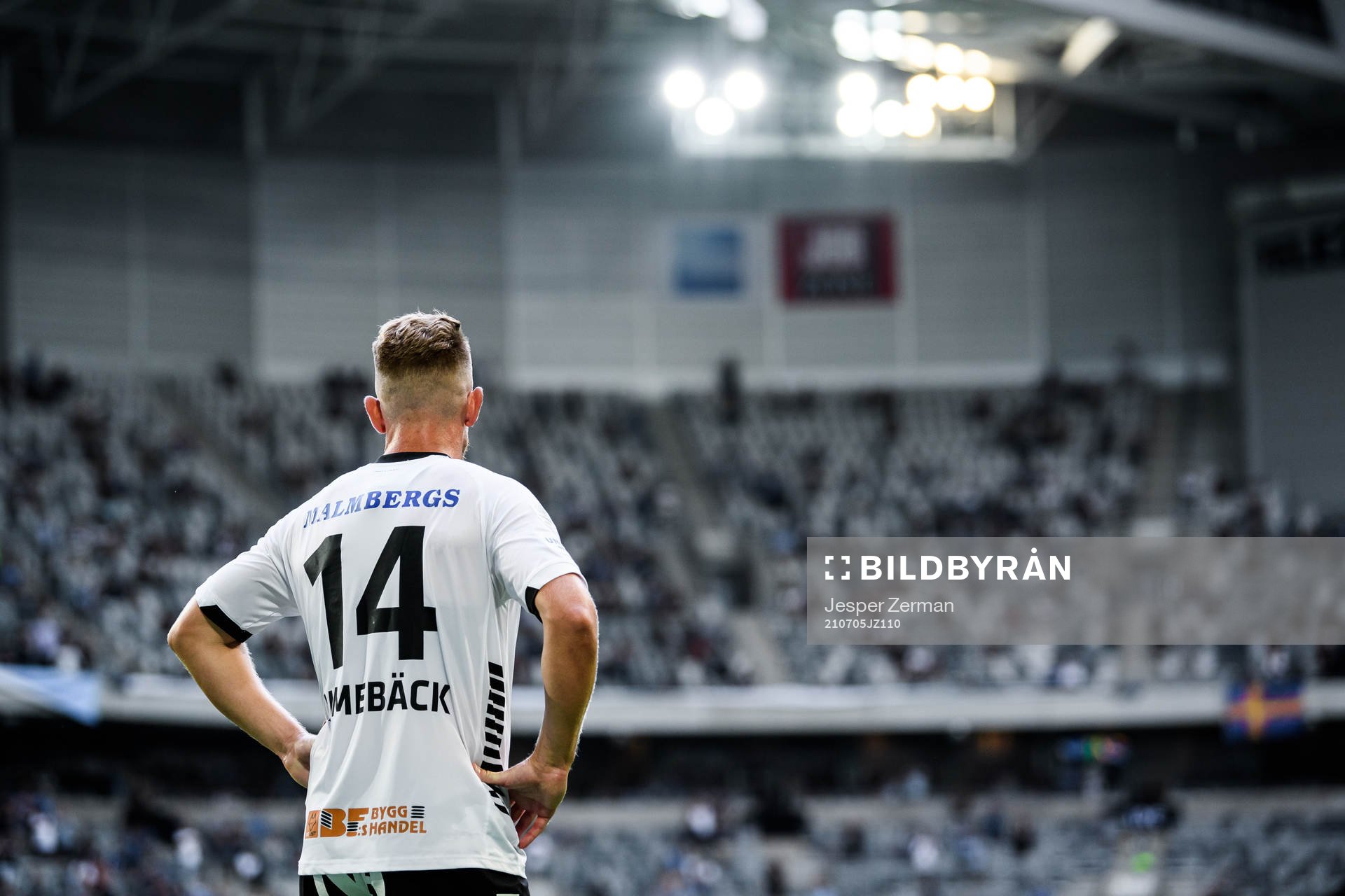 Örebros Michael Almebäck deppar