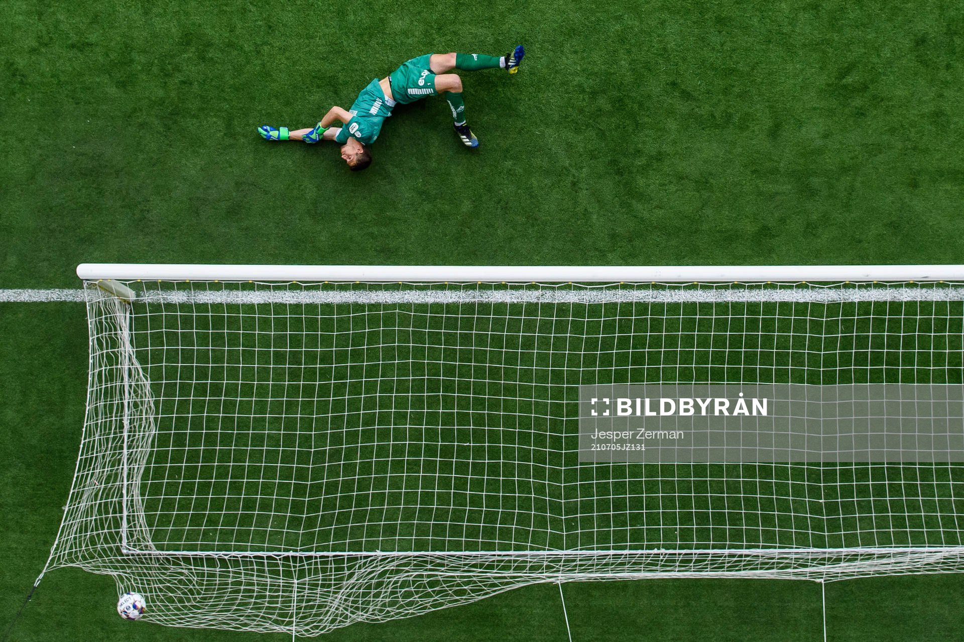 Örebros målvakt Bobby Allain släpper in 3-0