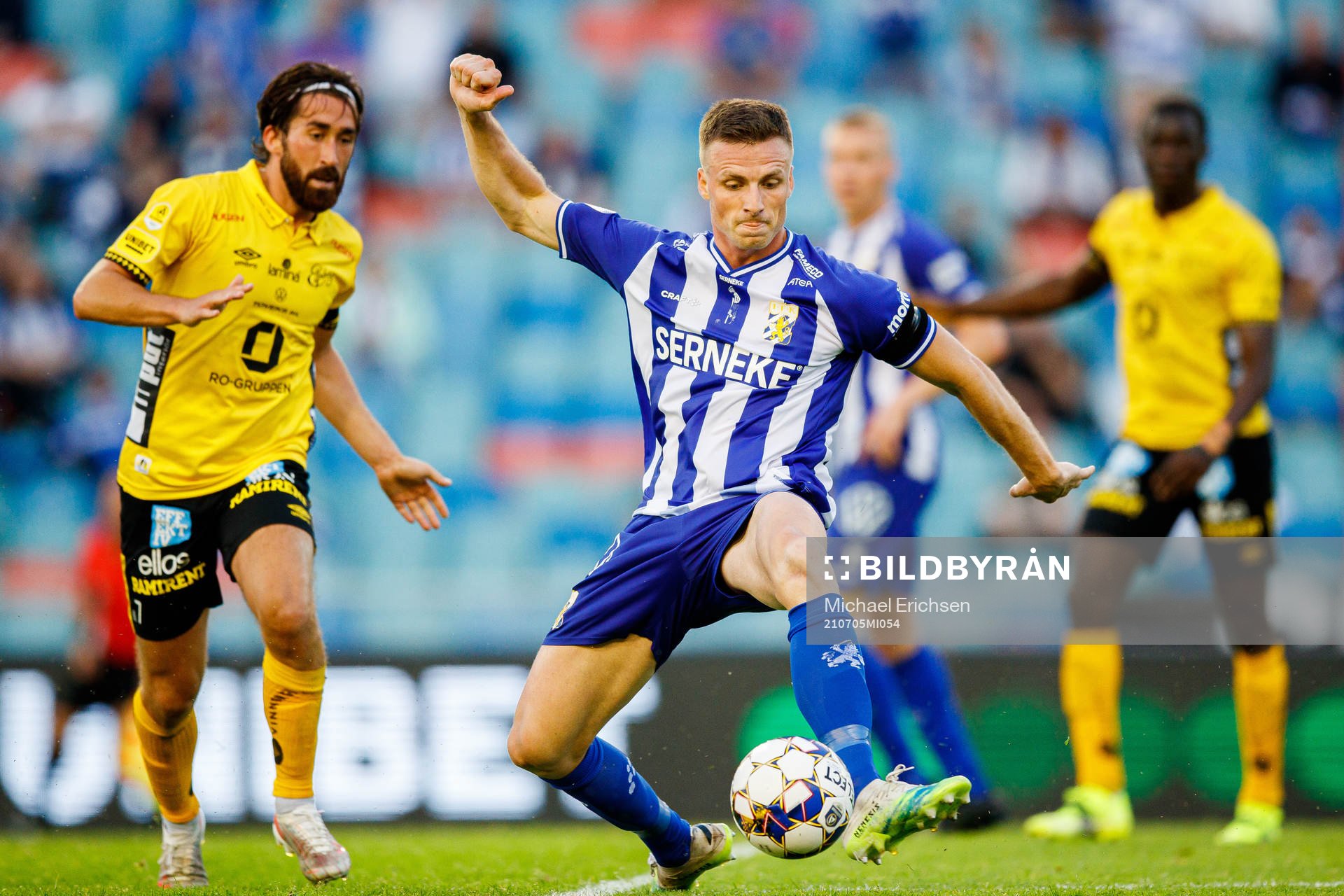 Elfsborgs Frederik Holst och IFK Göteborgs Calle Johansson