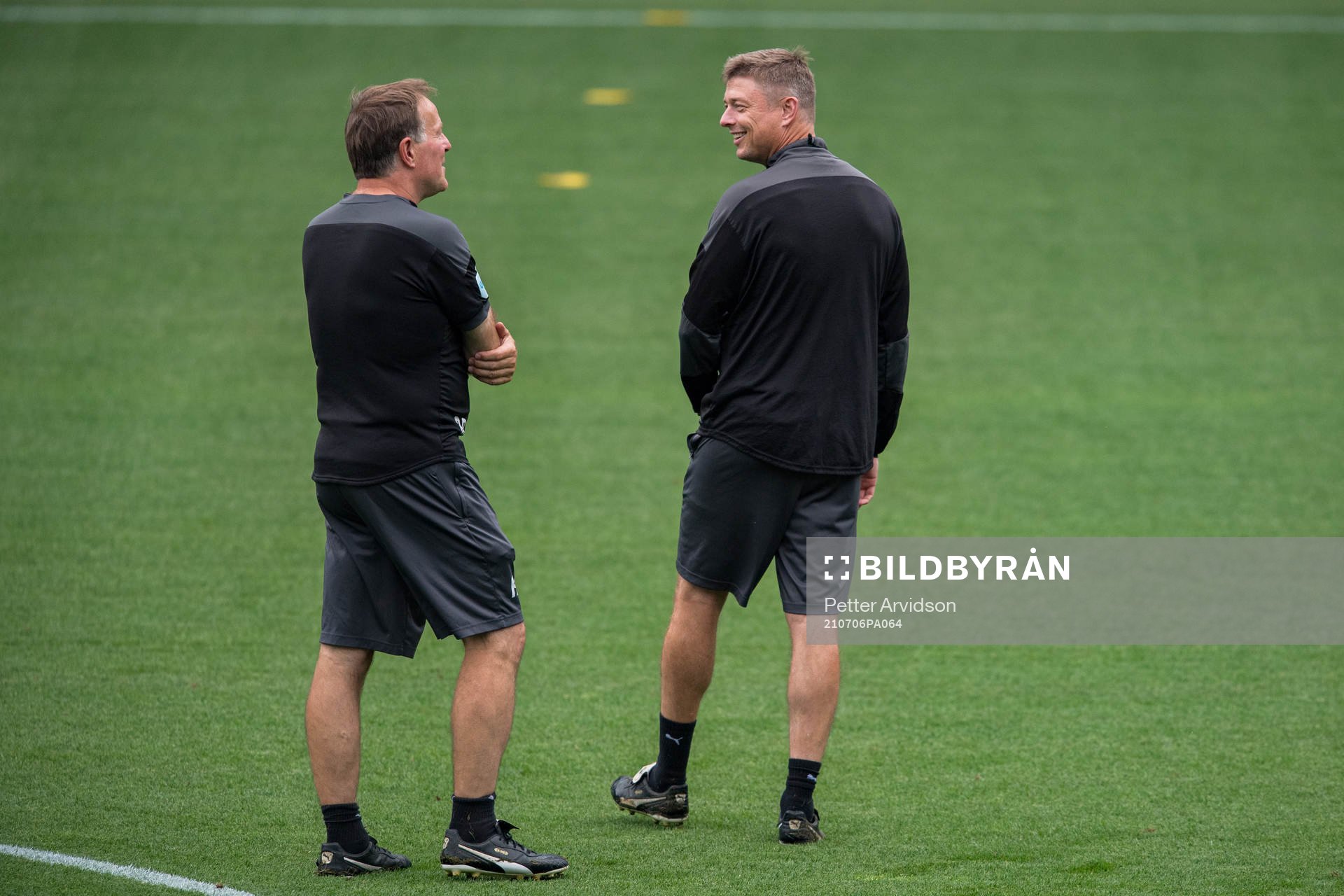 Remy Reijnierse, assistant coach and Jon Dahl Tomasson,