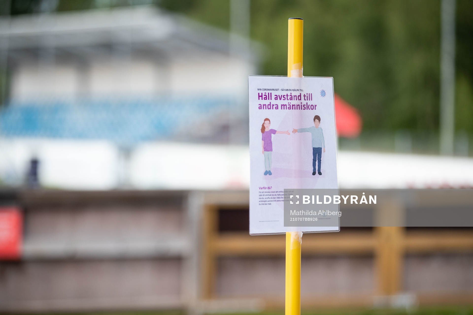 Skylt som berättar för besökare att de ska hålla