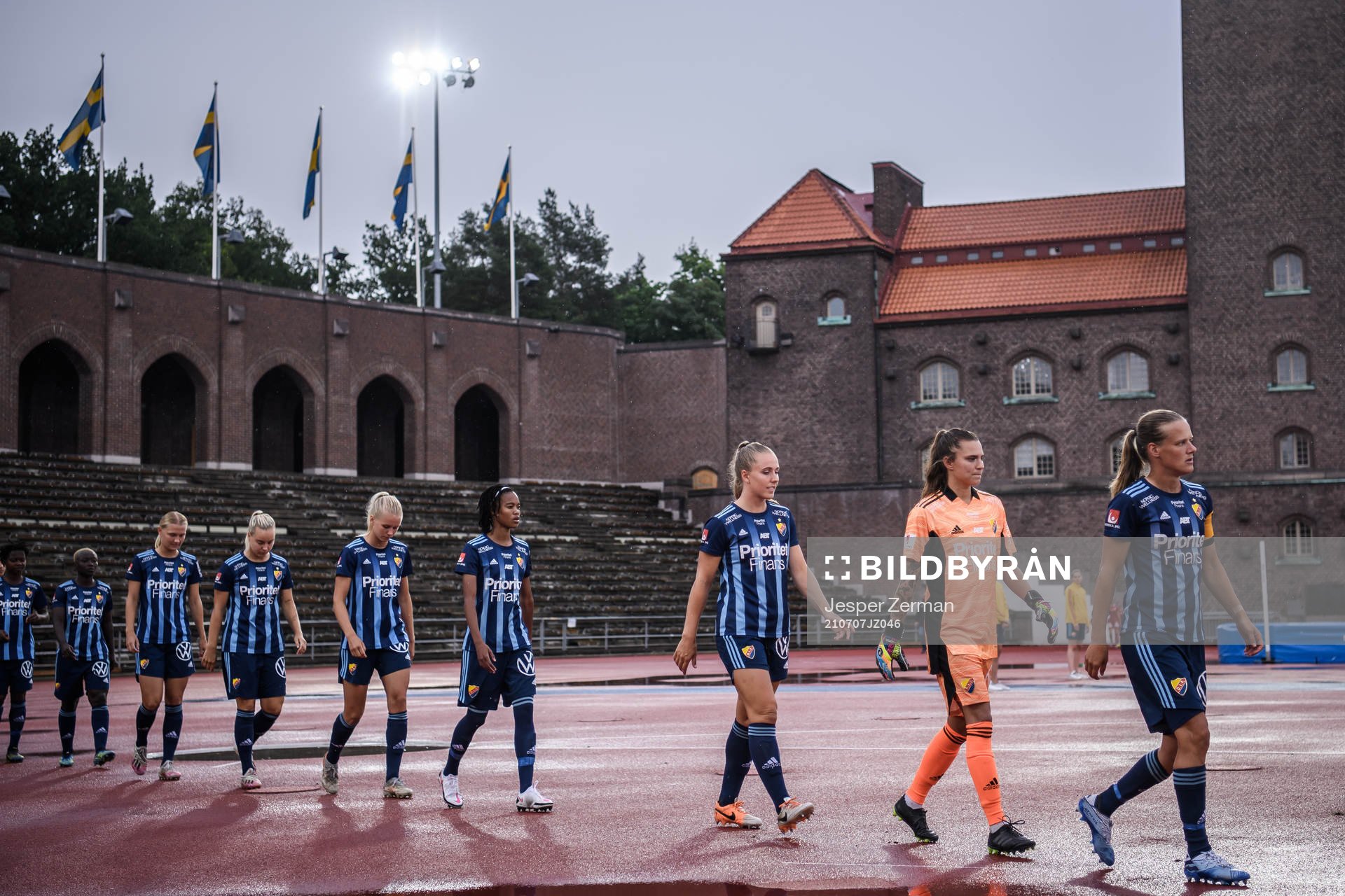 Djurgårdens spelare gör entré