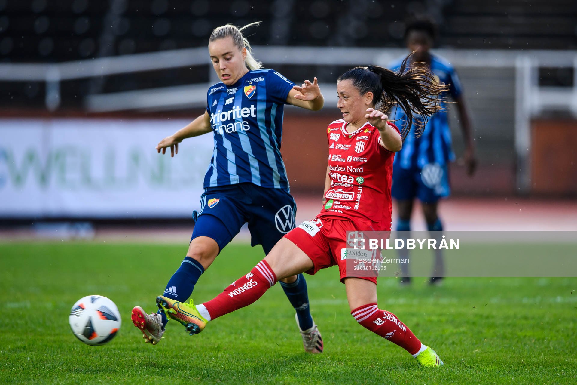 Djurgårdens Fanny Lång och Piteås Katrina Guillou