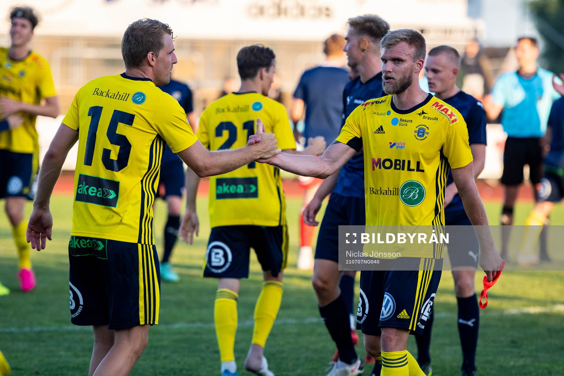 Ängelholms Johan Oremo  och Robin Nilsson  jublar