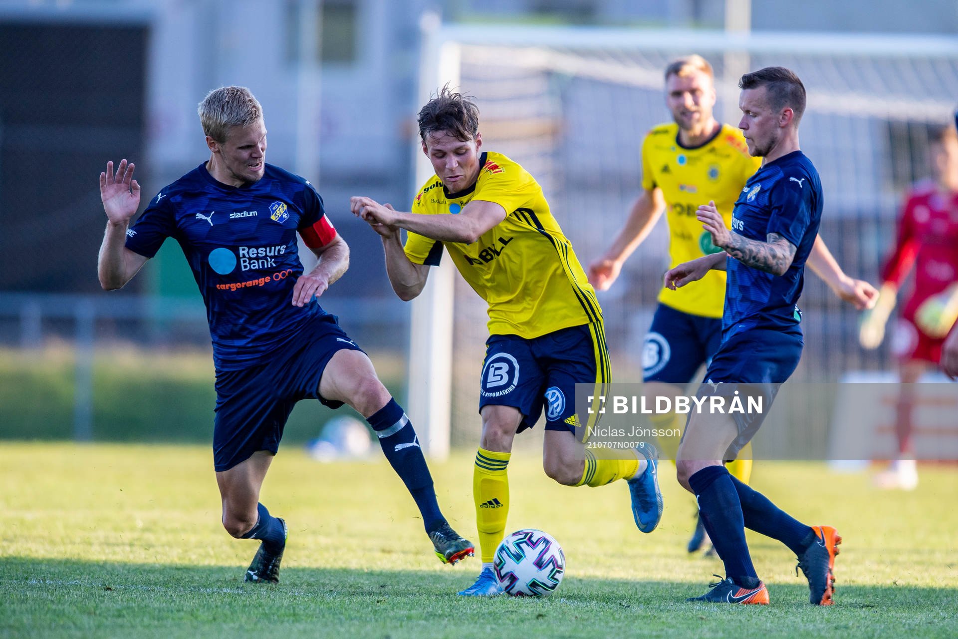 Ängelholms Filip Sjöberg ikapp med Eskilsminnes Jonatan
