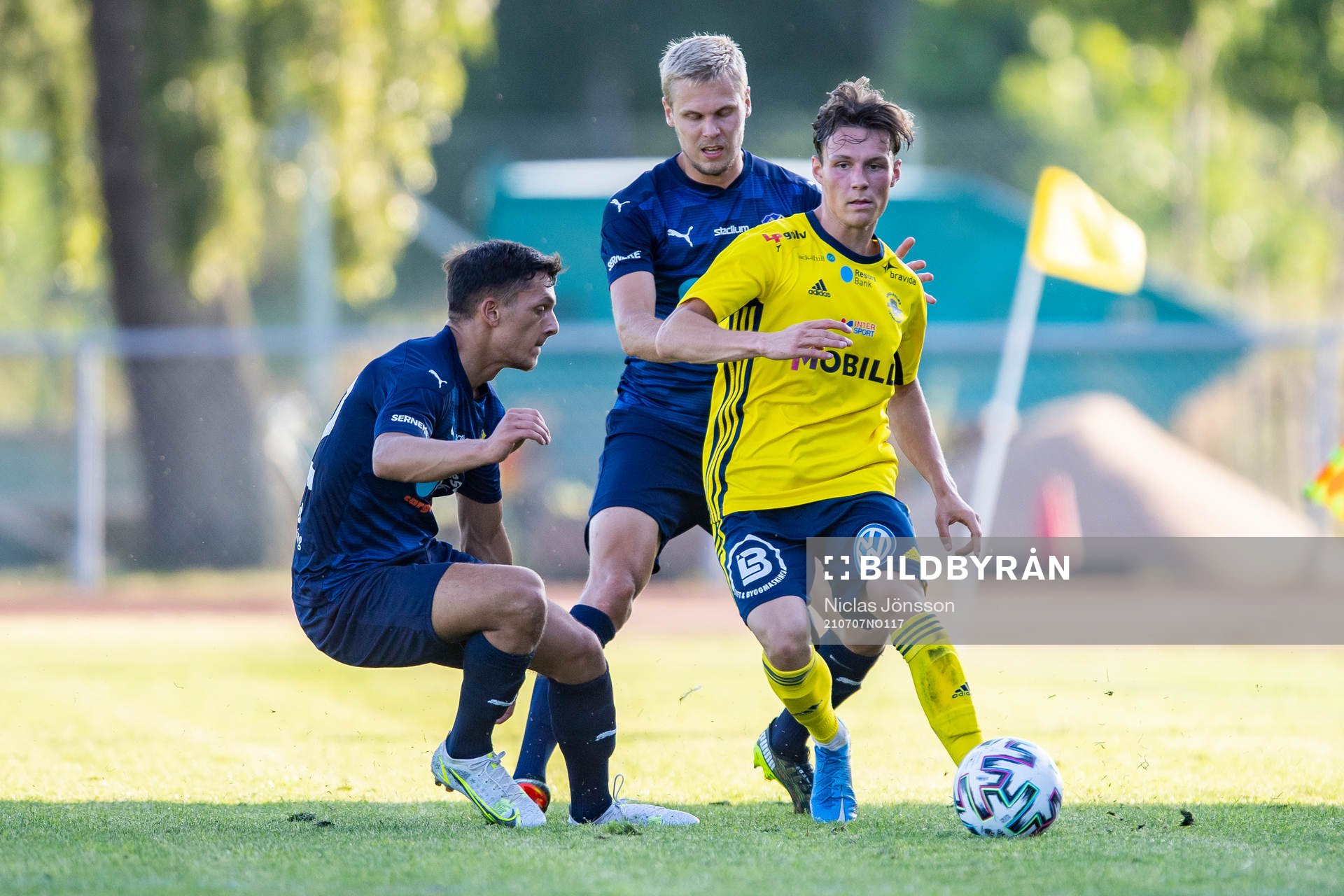 Eskilsminnes Noor Jassem och Jonatan Persson ikapp med