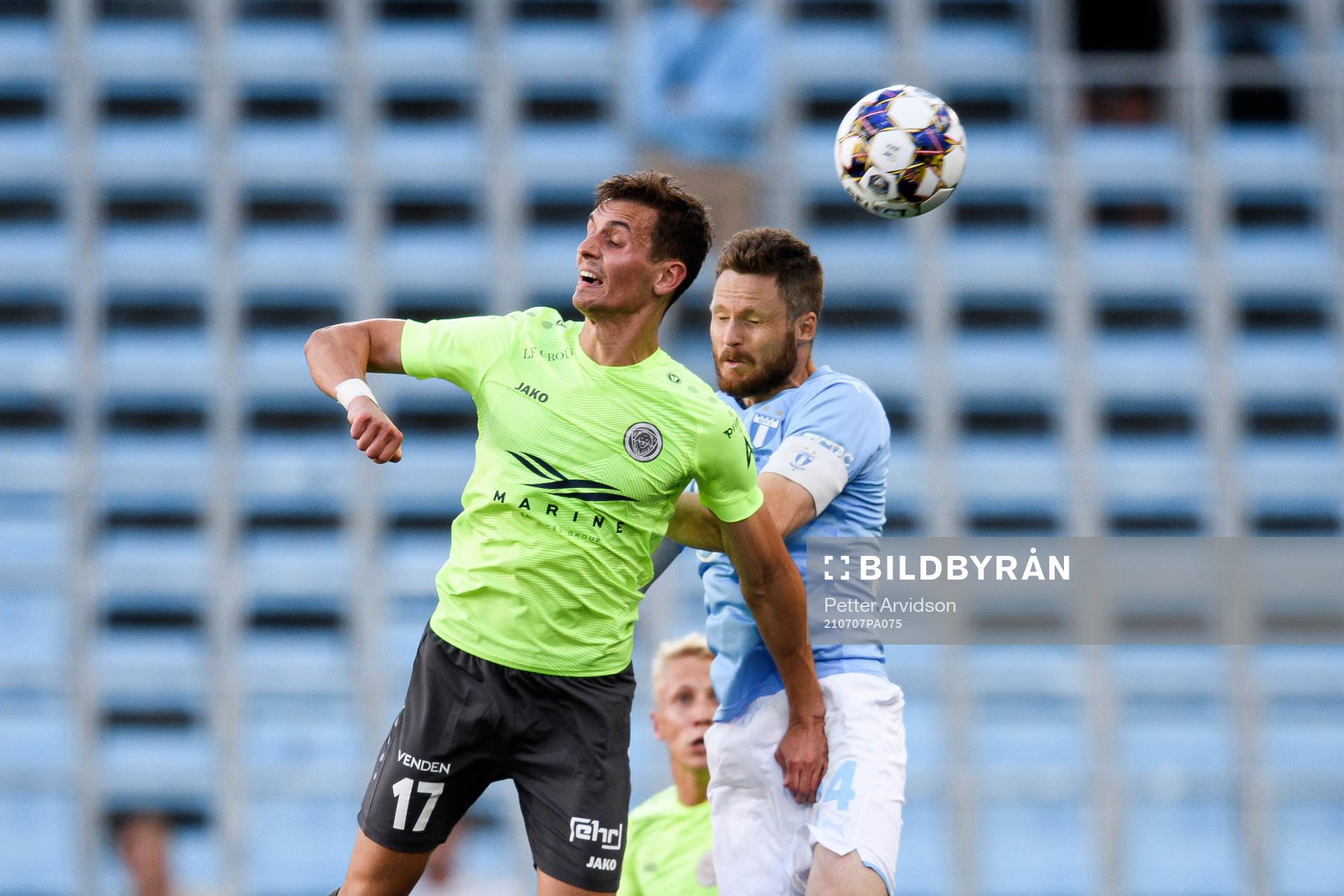 Vladislavs Fjodorovs of Riga and Lasse Nielsen of Malmö FF