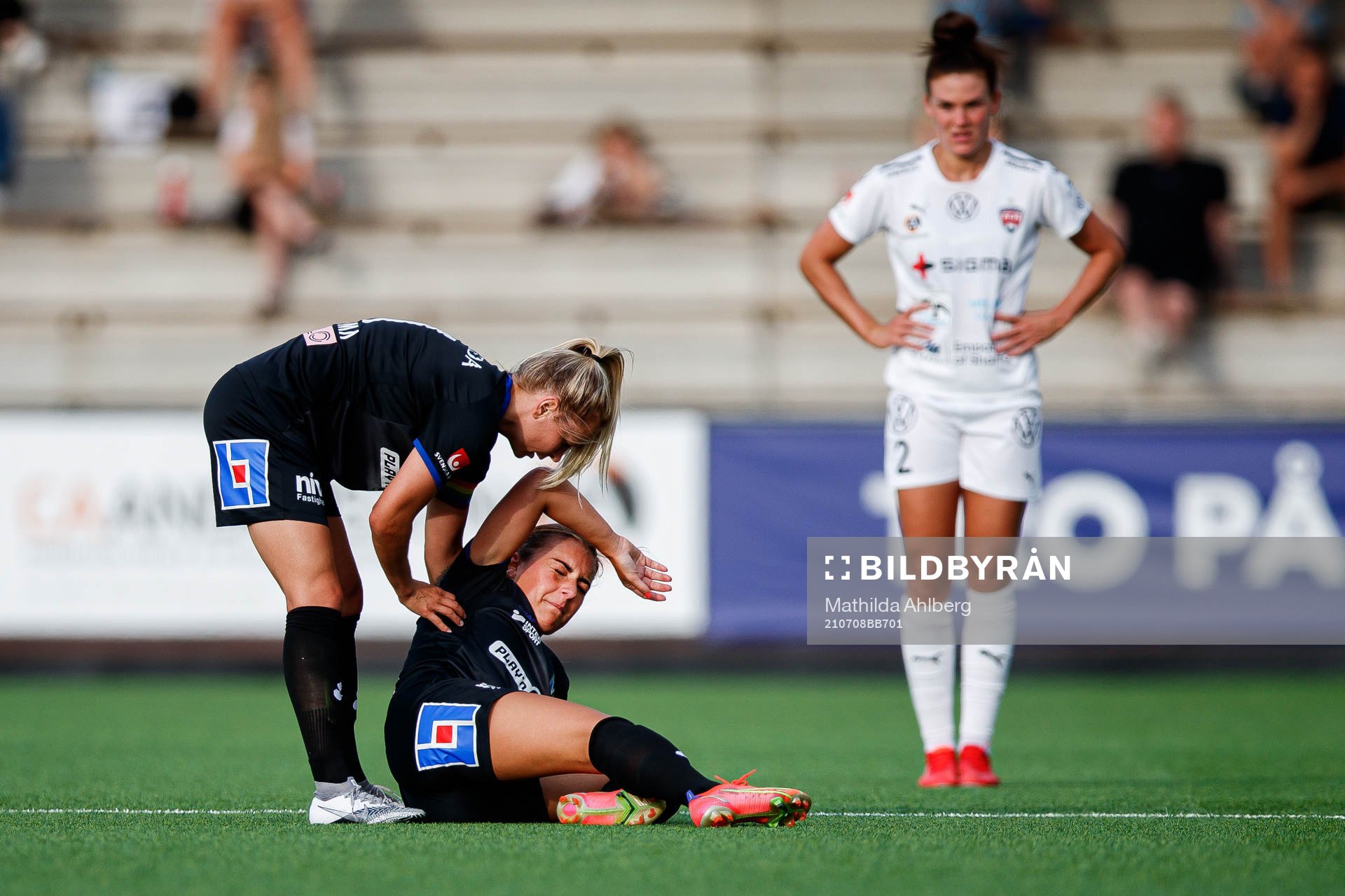 Växjös Andrea Mist Palsdottir  har ont