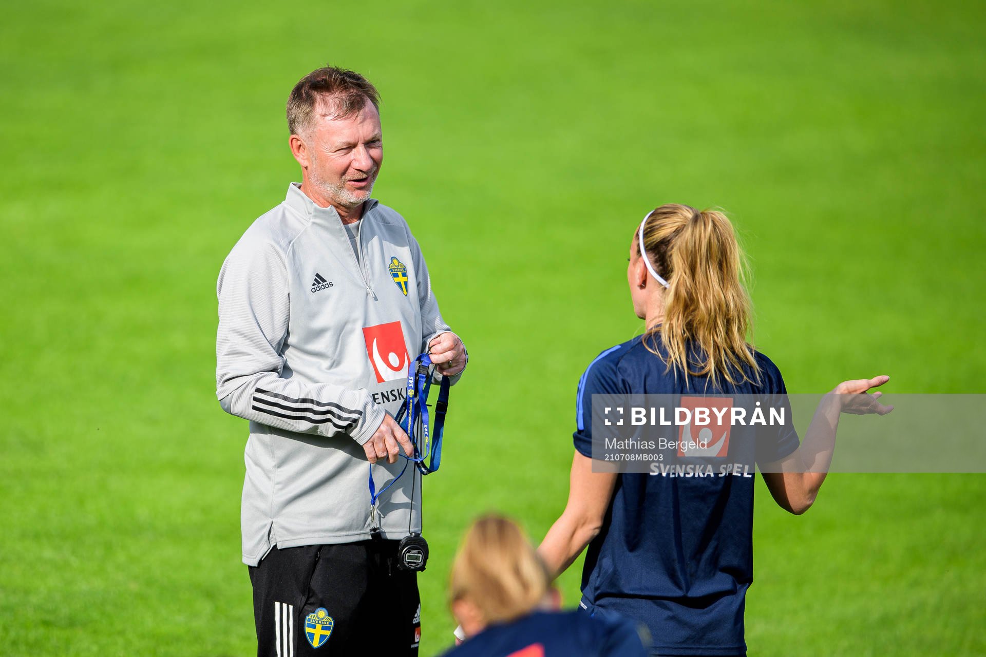 Sveriges förbundskapten Peter Gerhardsson och Kosovare