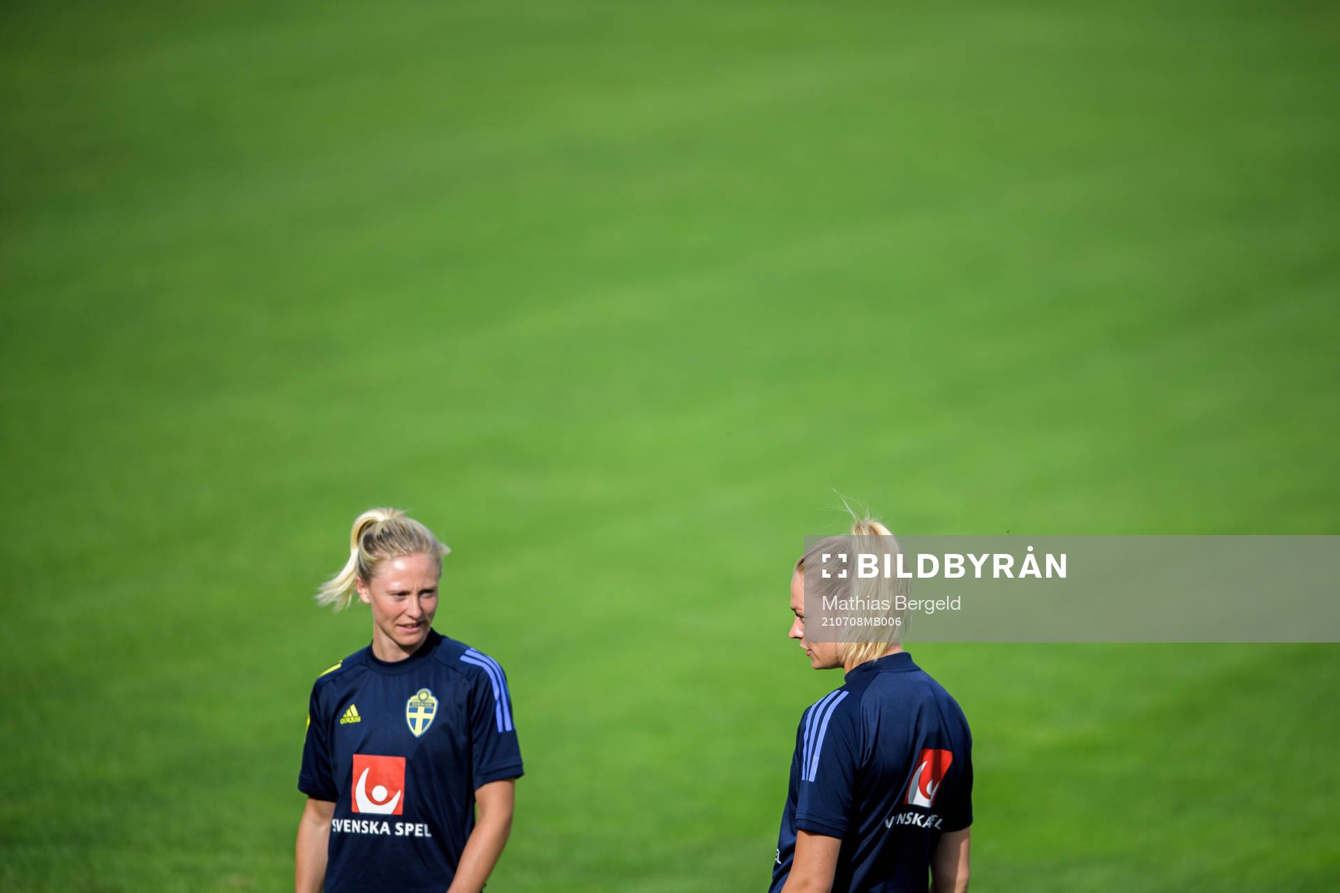 Rebecka Blomqvist och Fridolina Rolfö