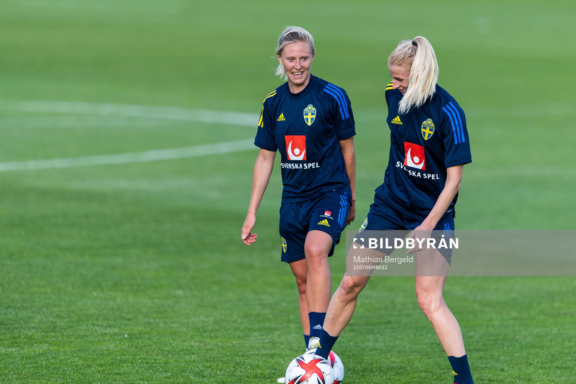 Rebecka Blomqvist och Sofia Jakobsson