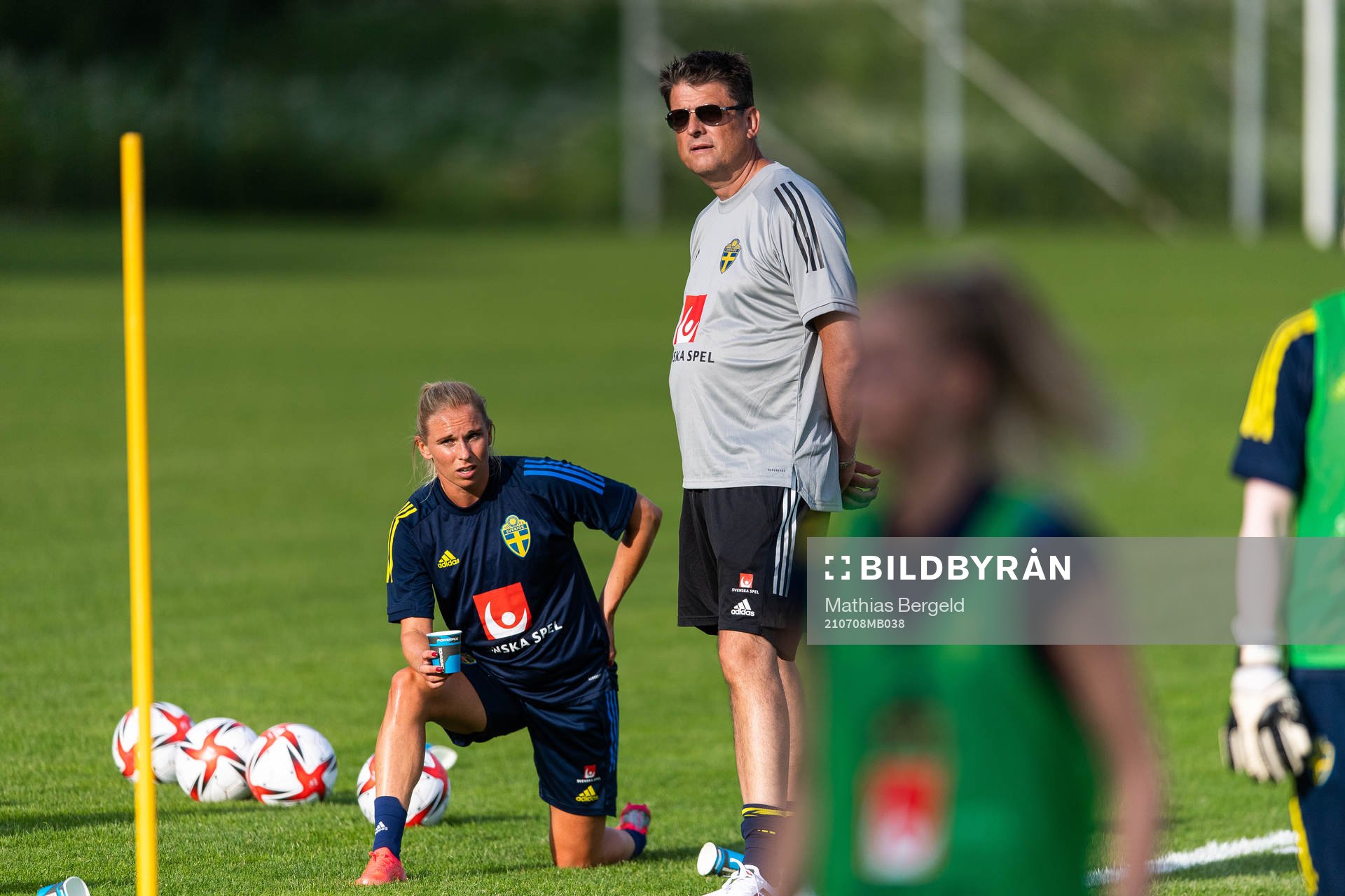 Jonna Andersson och läkare Mats Börjesson