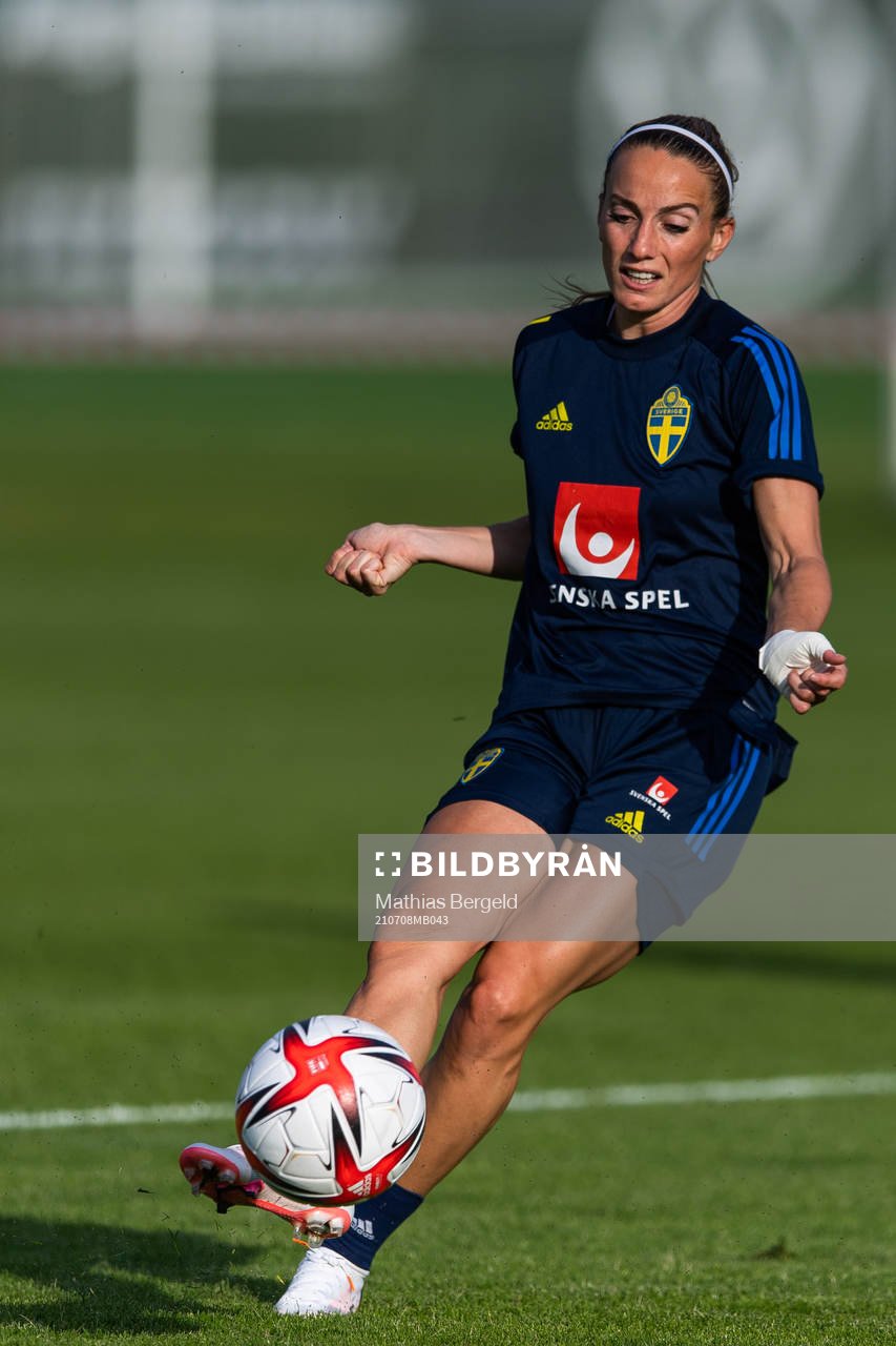 Kosovare Asllani