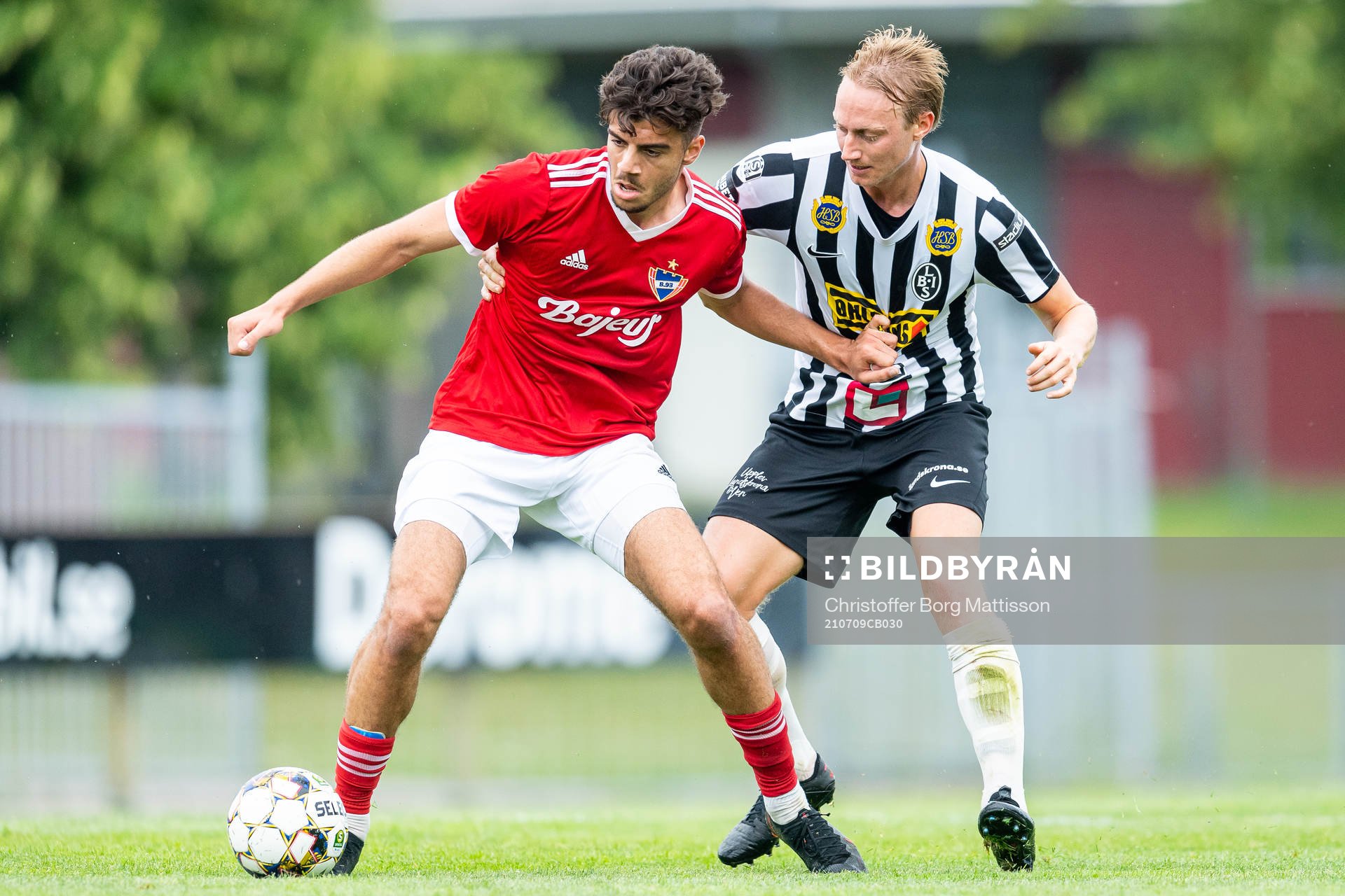 B93s Souheib Dhaflaoui och Landskronas Måns Ekvall
