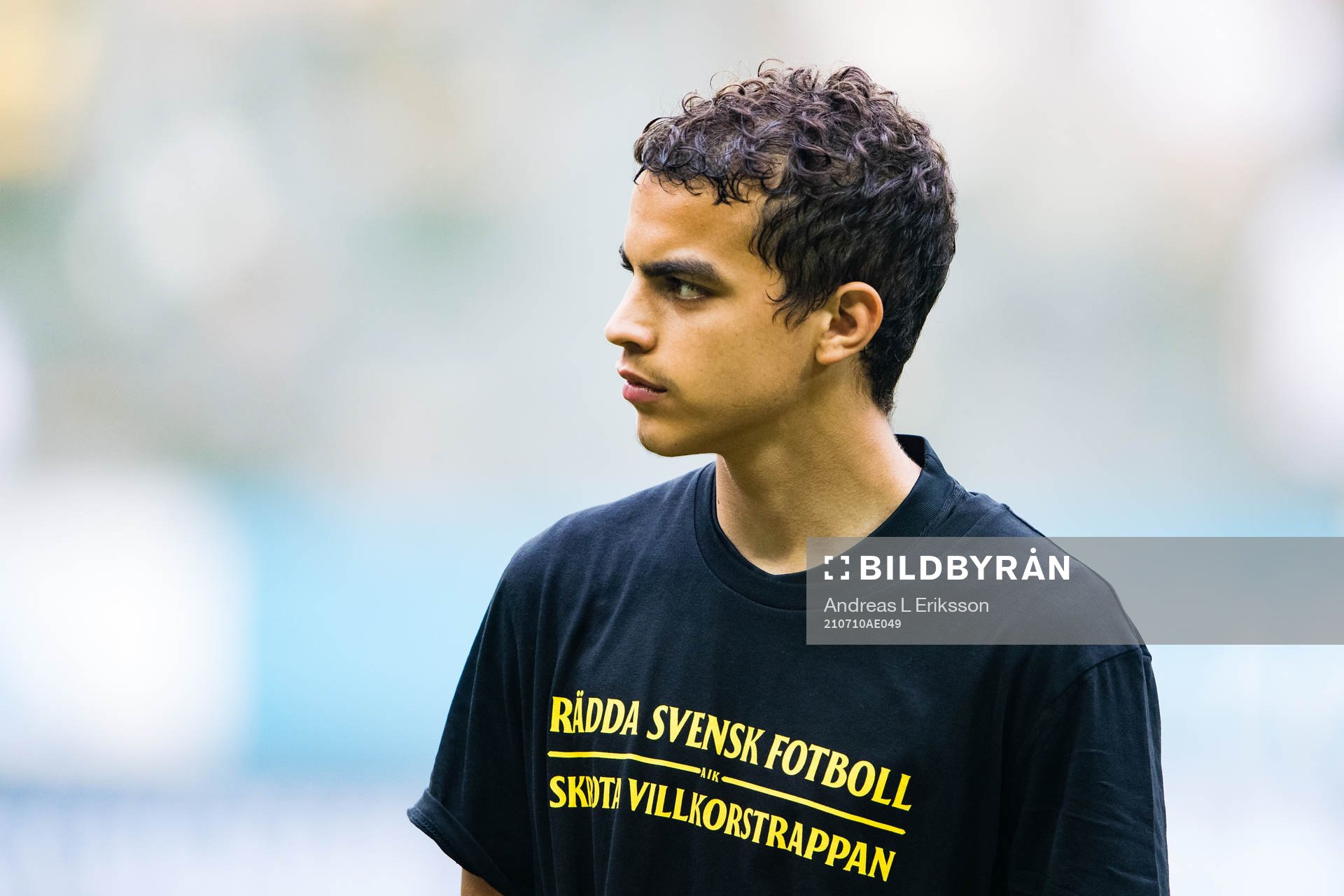 s Yasin Ayari innan fotbollsmatchen i Allsvenskan mellan