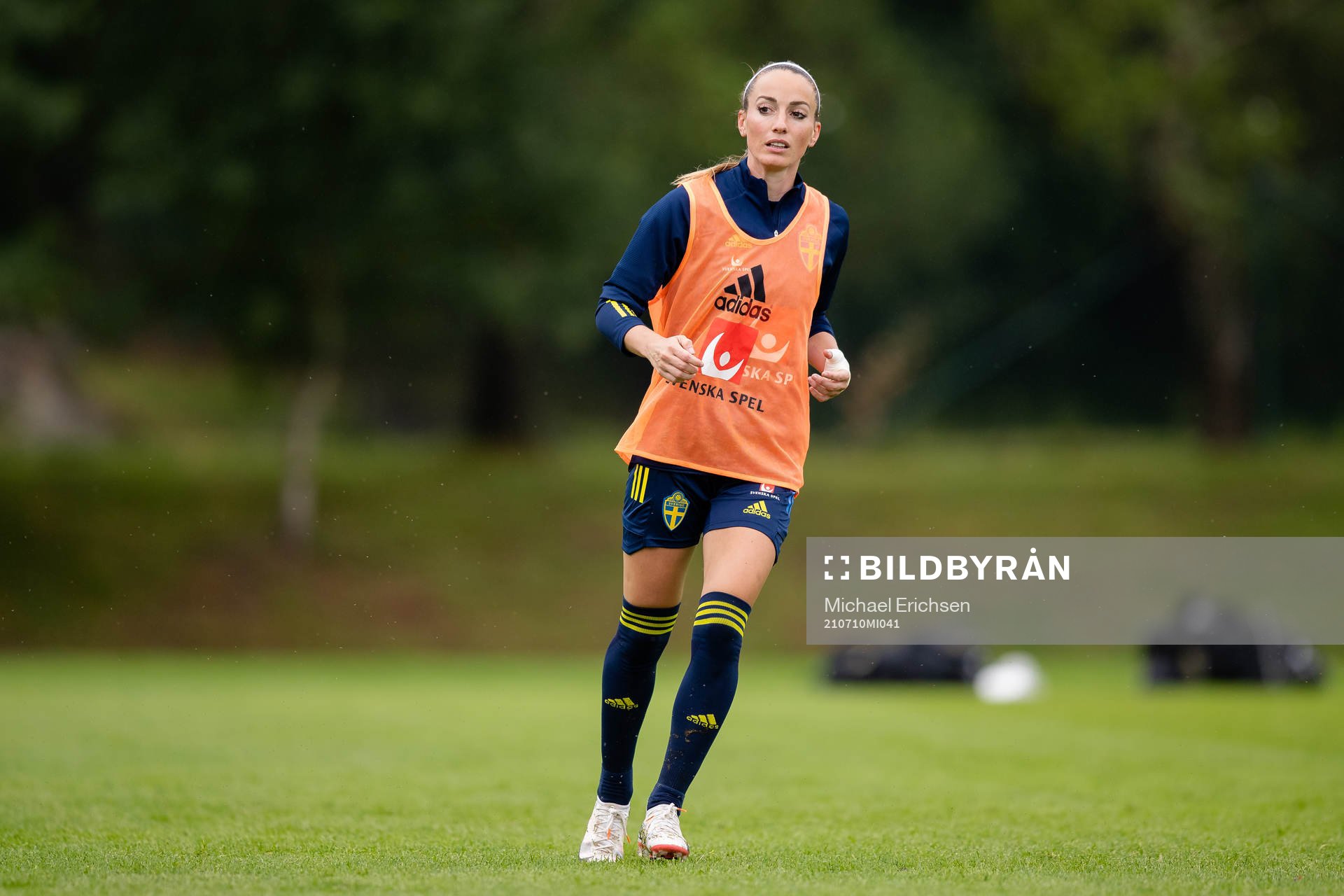 Kosovare Asllani under en träning med Sveriges damlandslag i fotboll den 10 juli 2021 i Göteborg. 