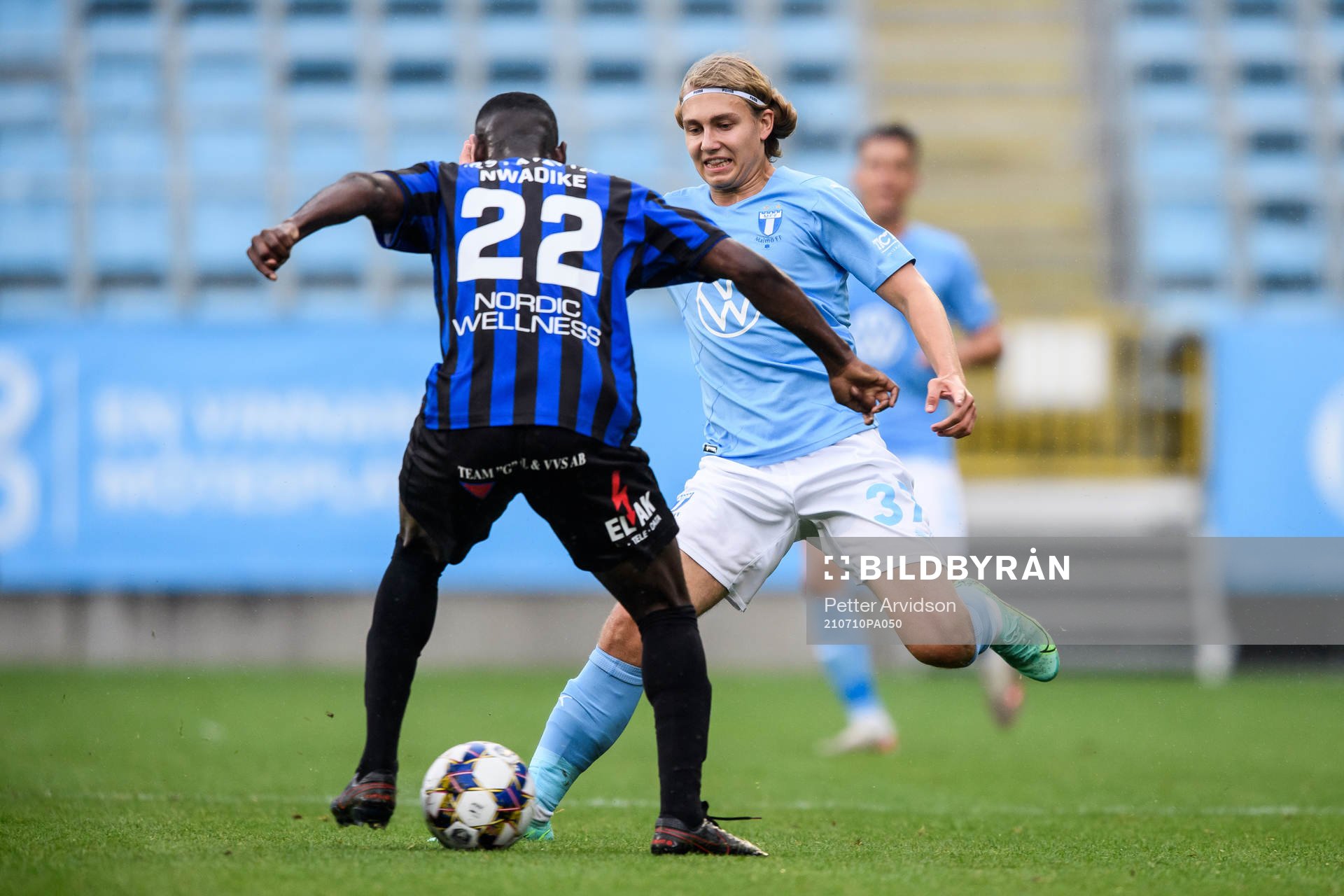 Malmö FFs Sebastian Nanasi och Sirius Patrick Nwadike