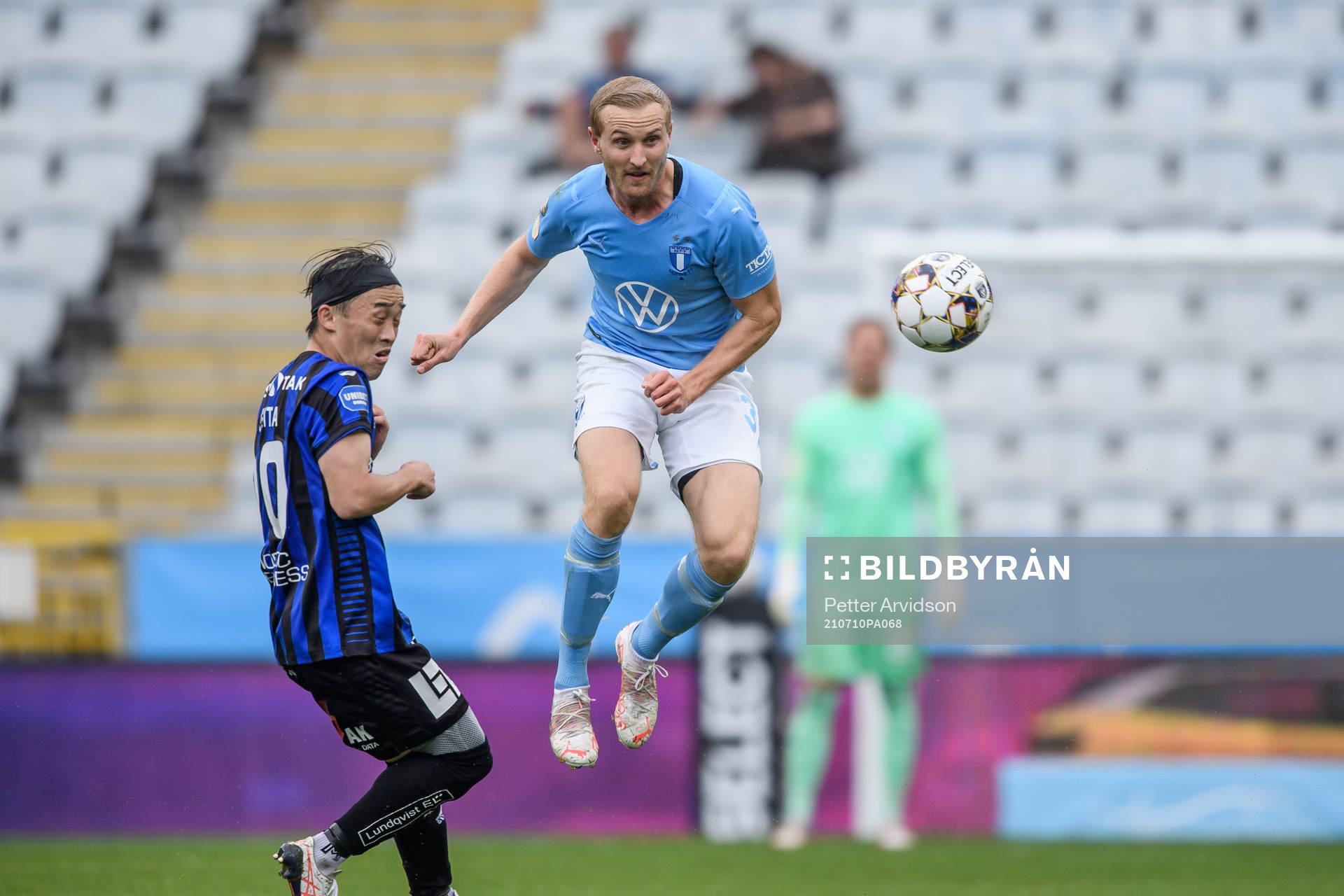 Sirius Yukiya Sugita och Malmö FFs Franz Brorsson