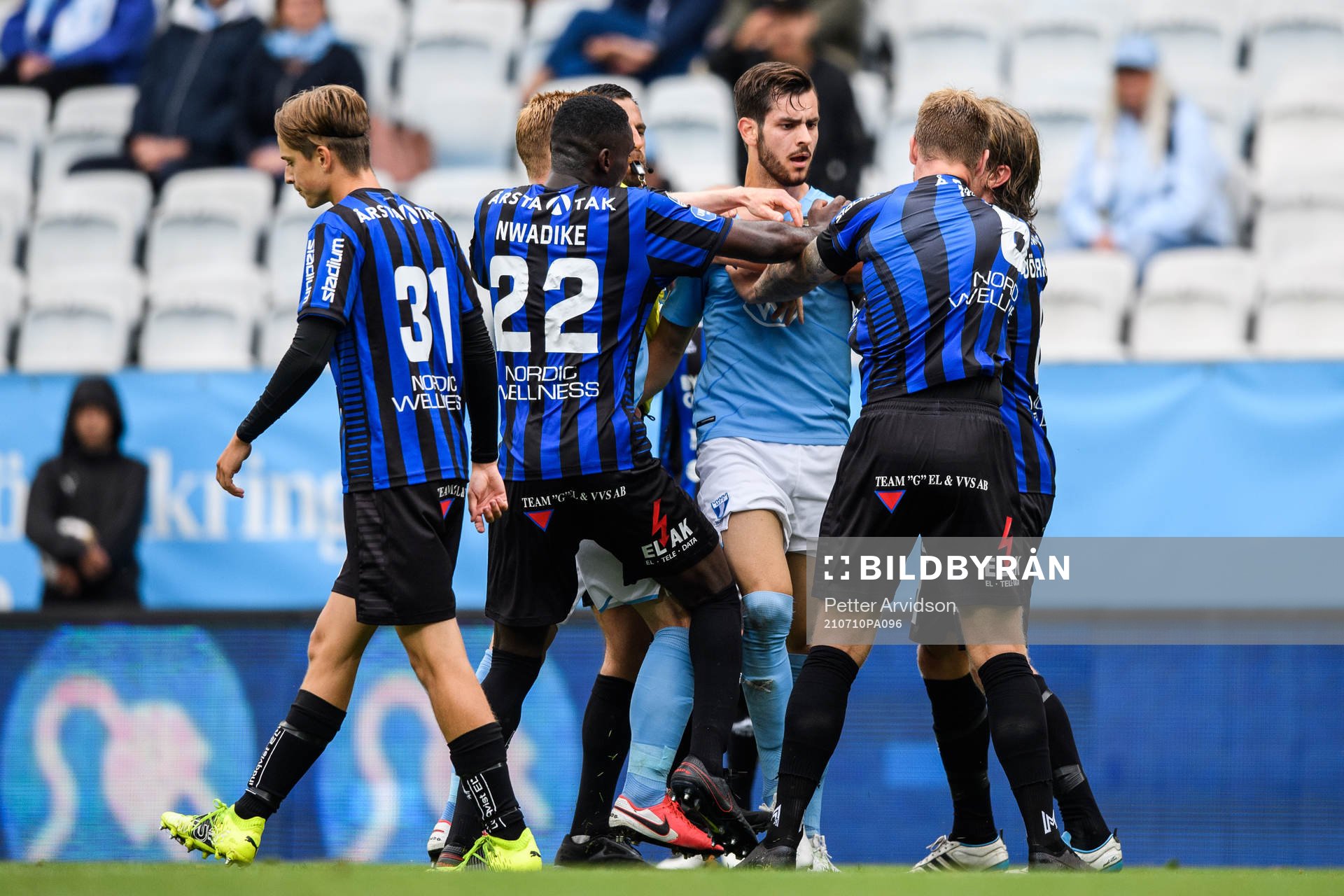 Malmö FFs Adi Nalic och Sirius Marcus Mathisen i bråk