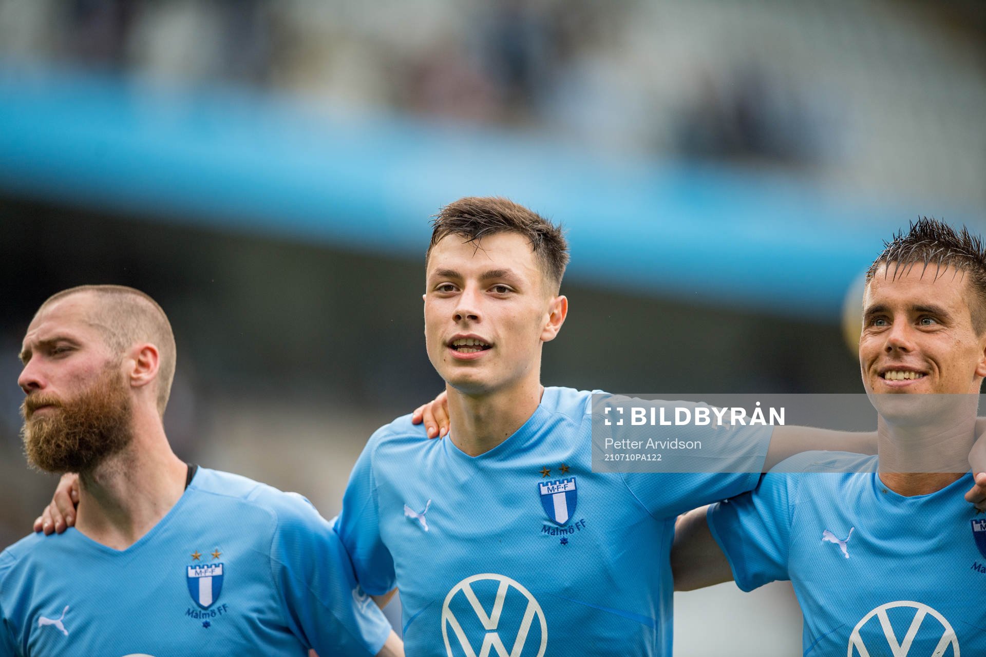 Malmö FFs Jo Inge Berget, Anel Ahmedhodzic och Jonas Knudsen efter fotbollsmatchen i Allsvenskan mellan Malmö FF och Sirius den 10 juli 2021 i Malmö. 