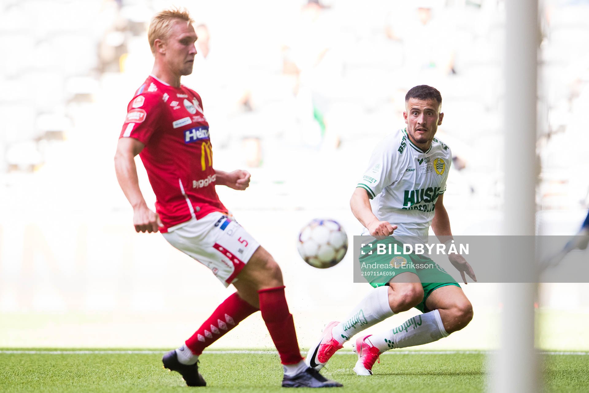Degerfors Oliver Ekroth och Hammarbys Astrit Selmani