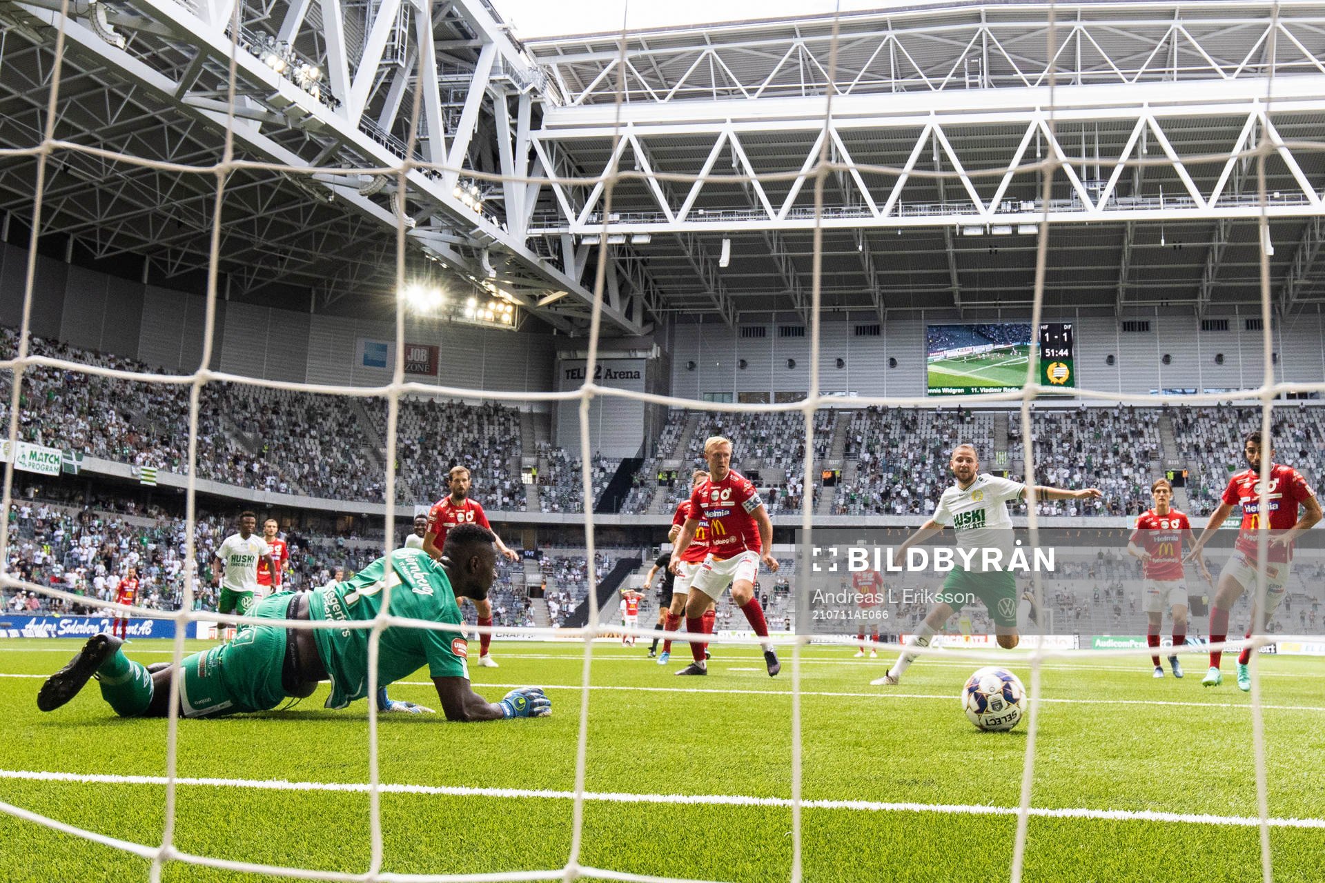 Hammarbys Akinkunmi Amoo gör 2-1 för Hammarbys bakom