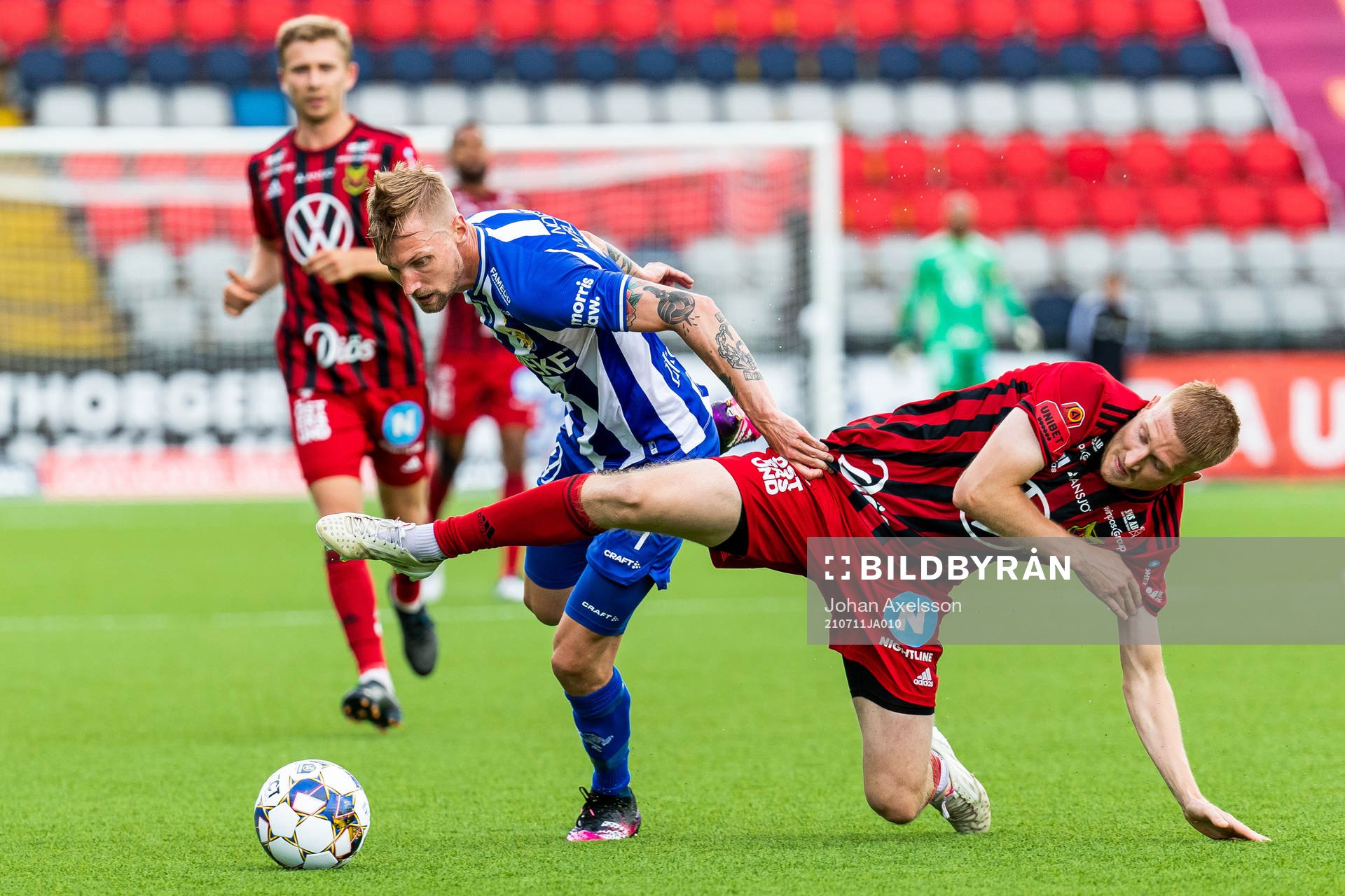 IFK Göteborgs Sebastian Eriksson och Östersunds Simon