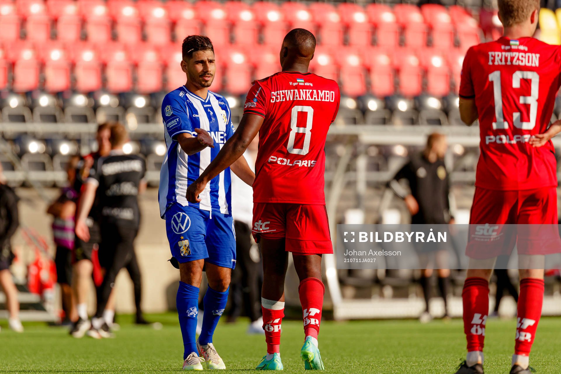 IFK Göteborgs Hosam Aiesh tackar Östersunds Isak