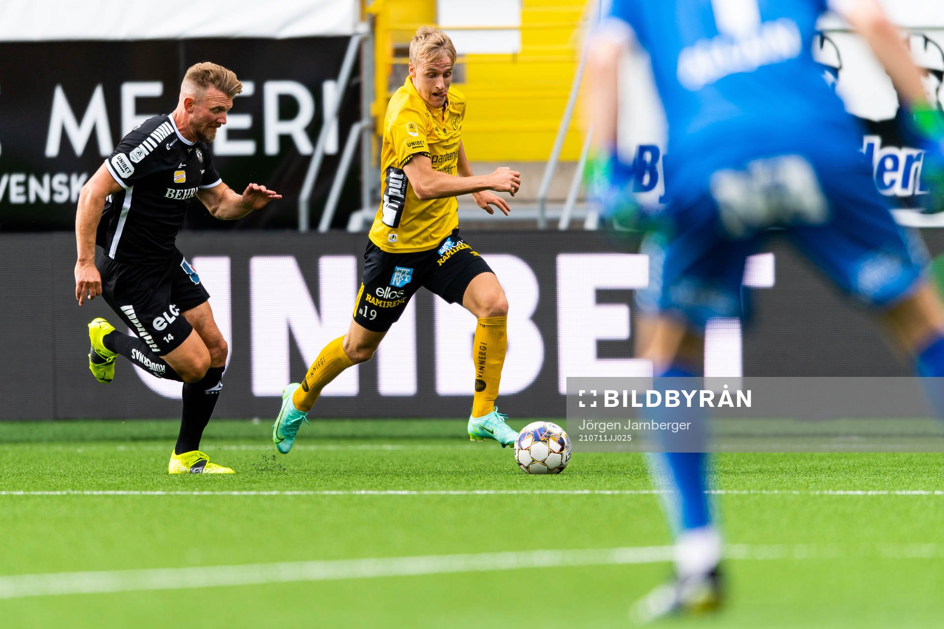 Örebros Michael Almebäck och Elfsborgs Jeppe Møldrup