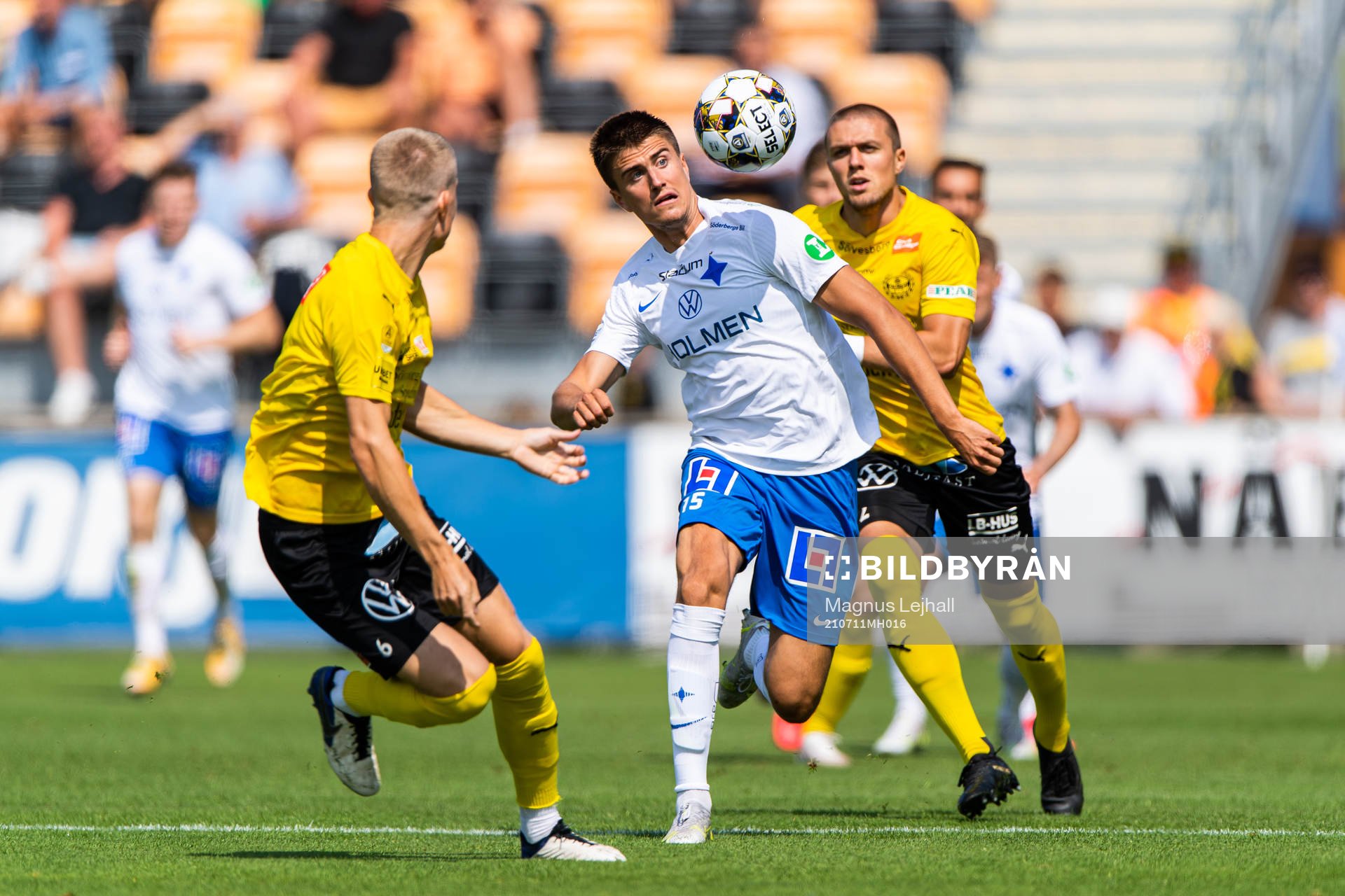 Mjällbys Eric Björkander och IFK Norrköpings Carl Björk