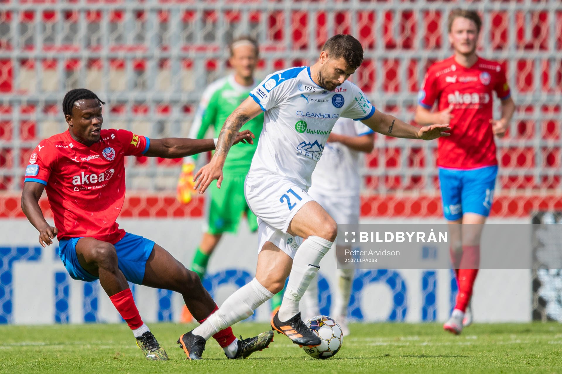Helsingborgs Noel Mbo och Akropolis Astrit Ajdarevic