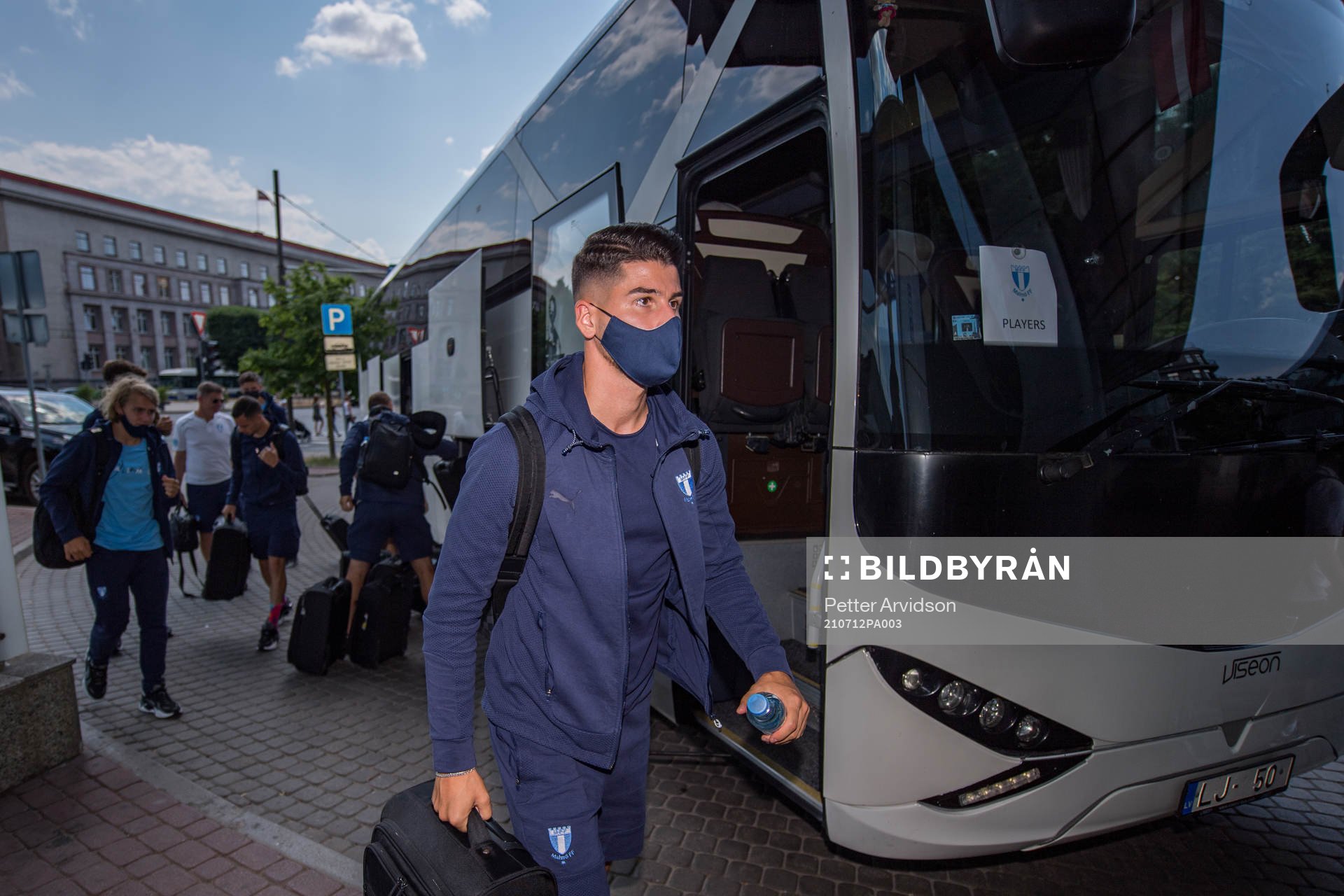Antonio Colak of Malmö FF arrives at the hotel